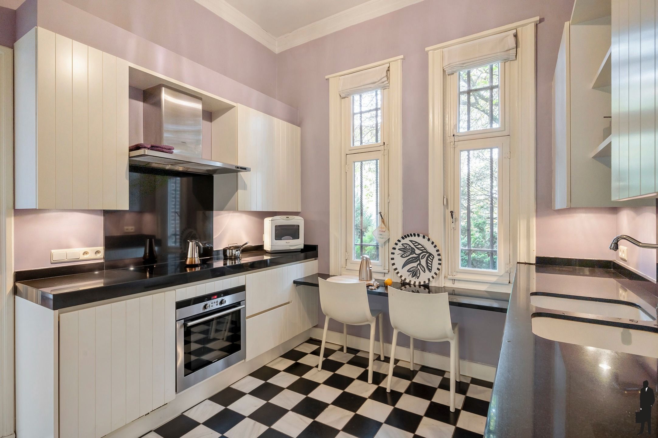 Historisch herenhuis pal in het centrum van Essen! foto 9