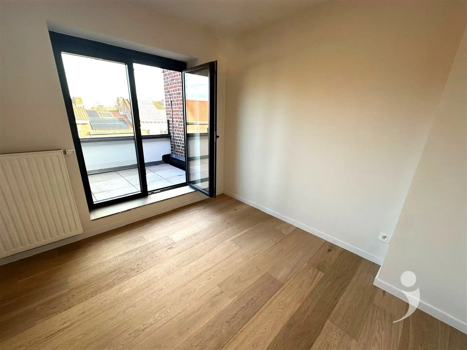 Knap vernieuwbouwappartement foto 9