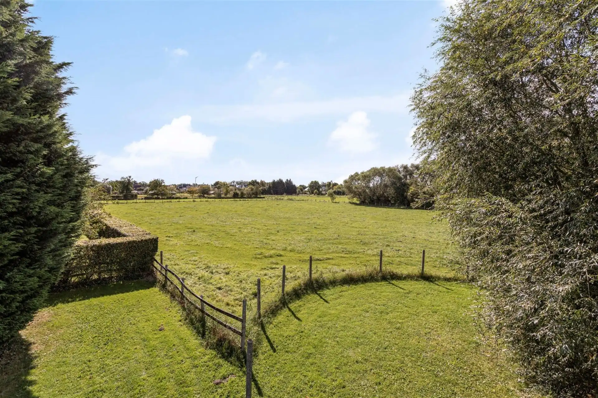 Ruime villa op een domein van +/- 1ha36a foto 7