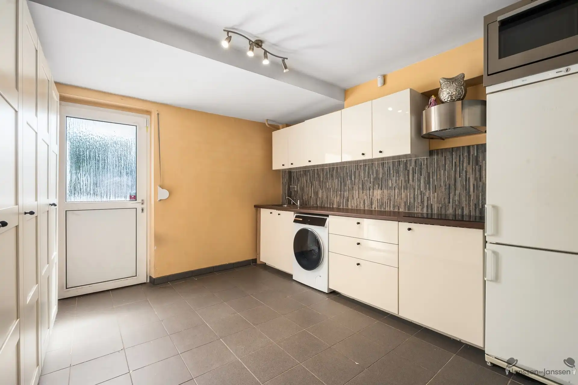 Instapklare bel-etage met 3 à 5 slpk's in Ekeren foto 16
