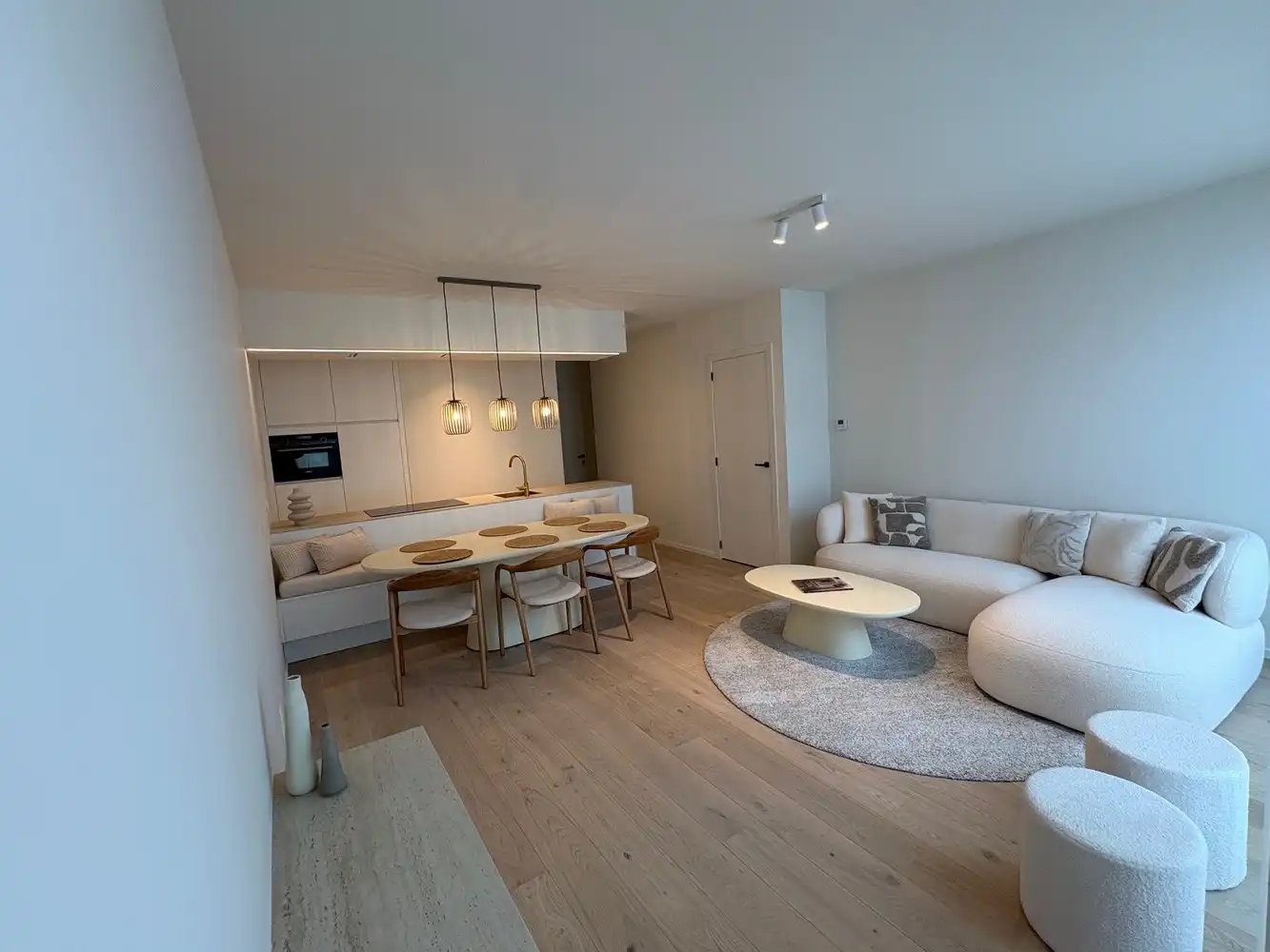 Mooi nieuwbouwappartement met 2 slk en 2 badkamers foto 7