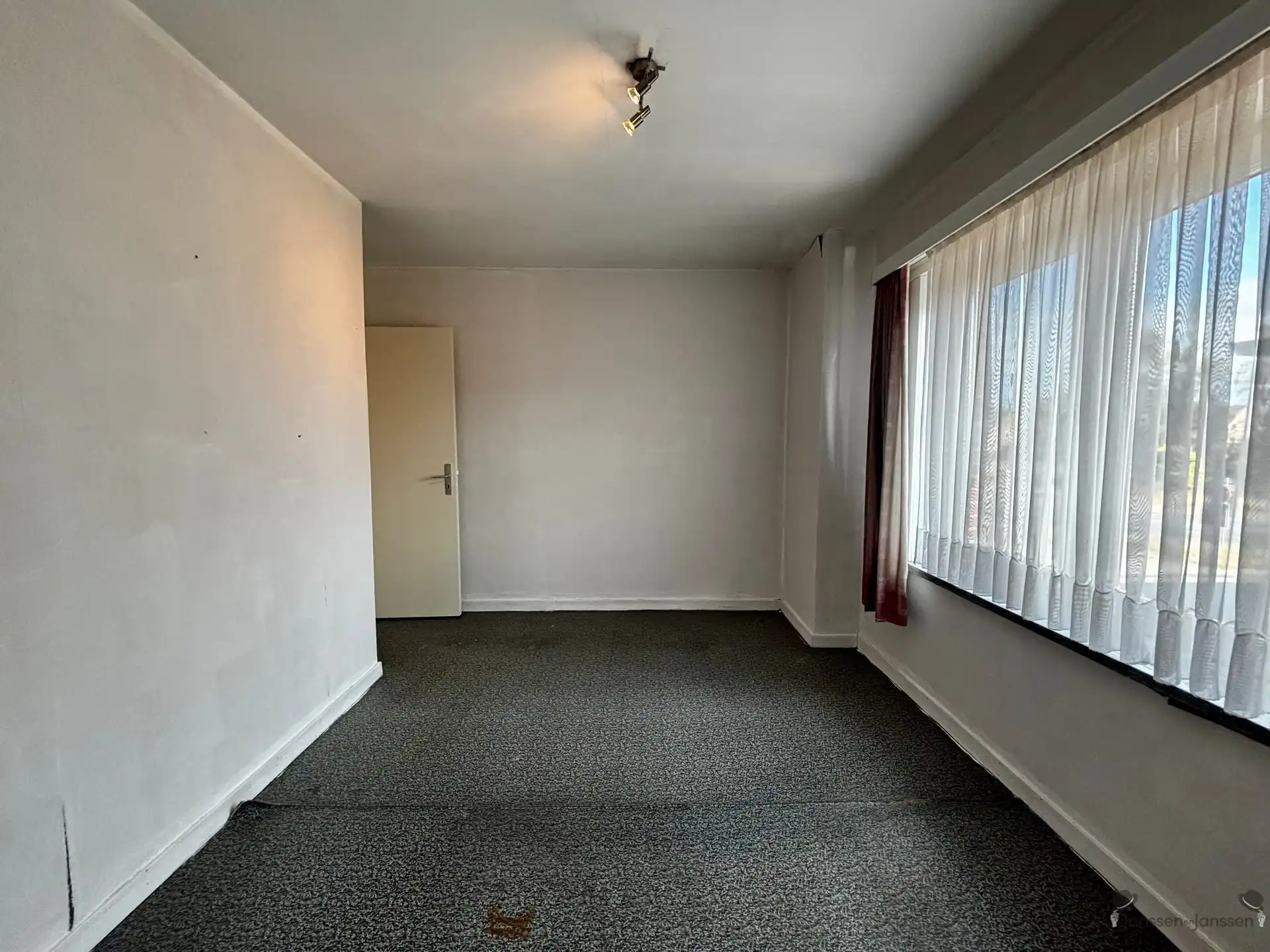 Halfopen bebouwing met 3 slpkmrs & garage foto 10