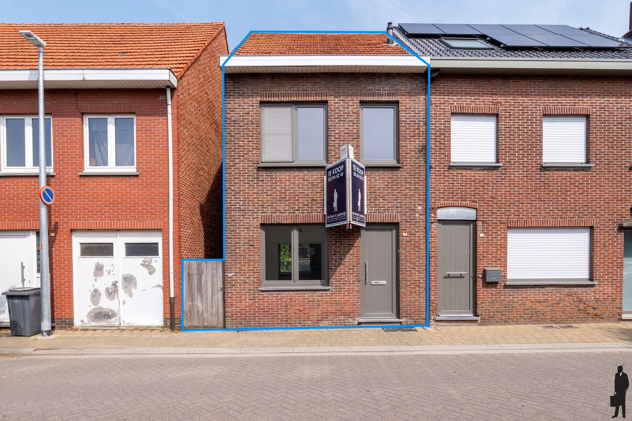 Hoofdfoto van de publicatie: In het centrum gelegen woning met 2 slpk. te Hoogstraten!