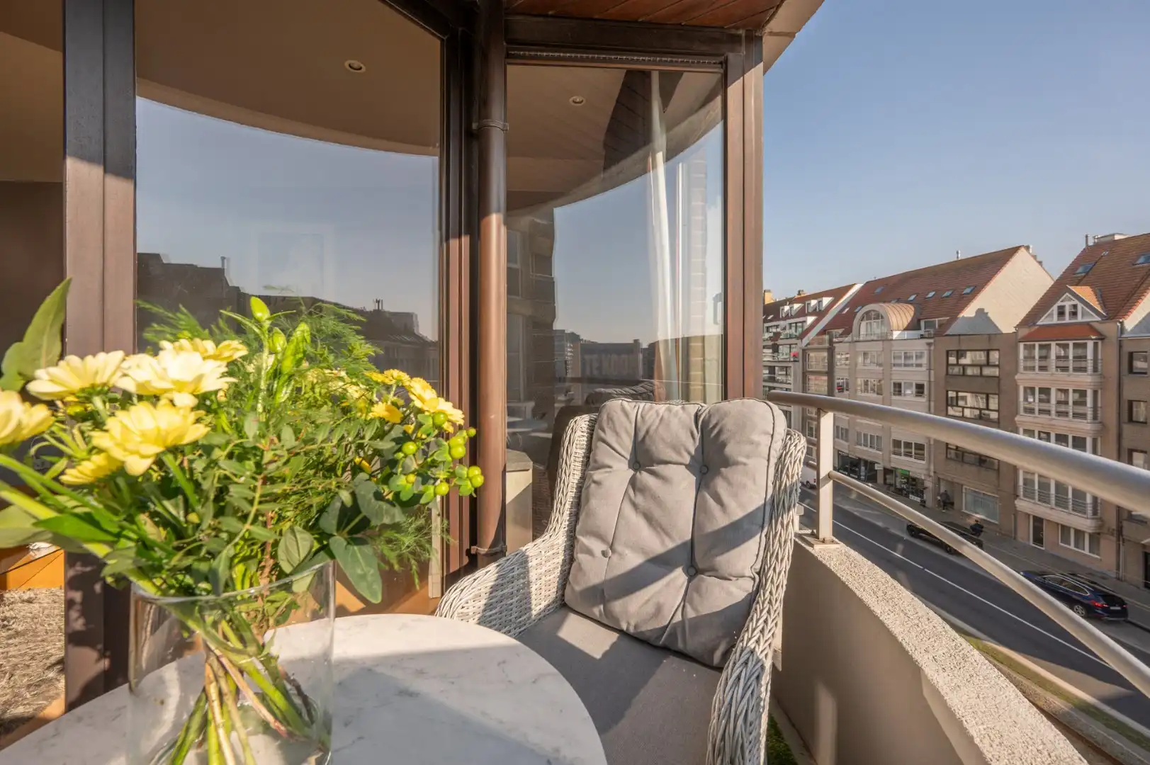 Uiterst ruim appartement met 3 slaapkamers en 2 badkamers   foto 10