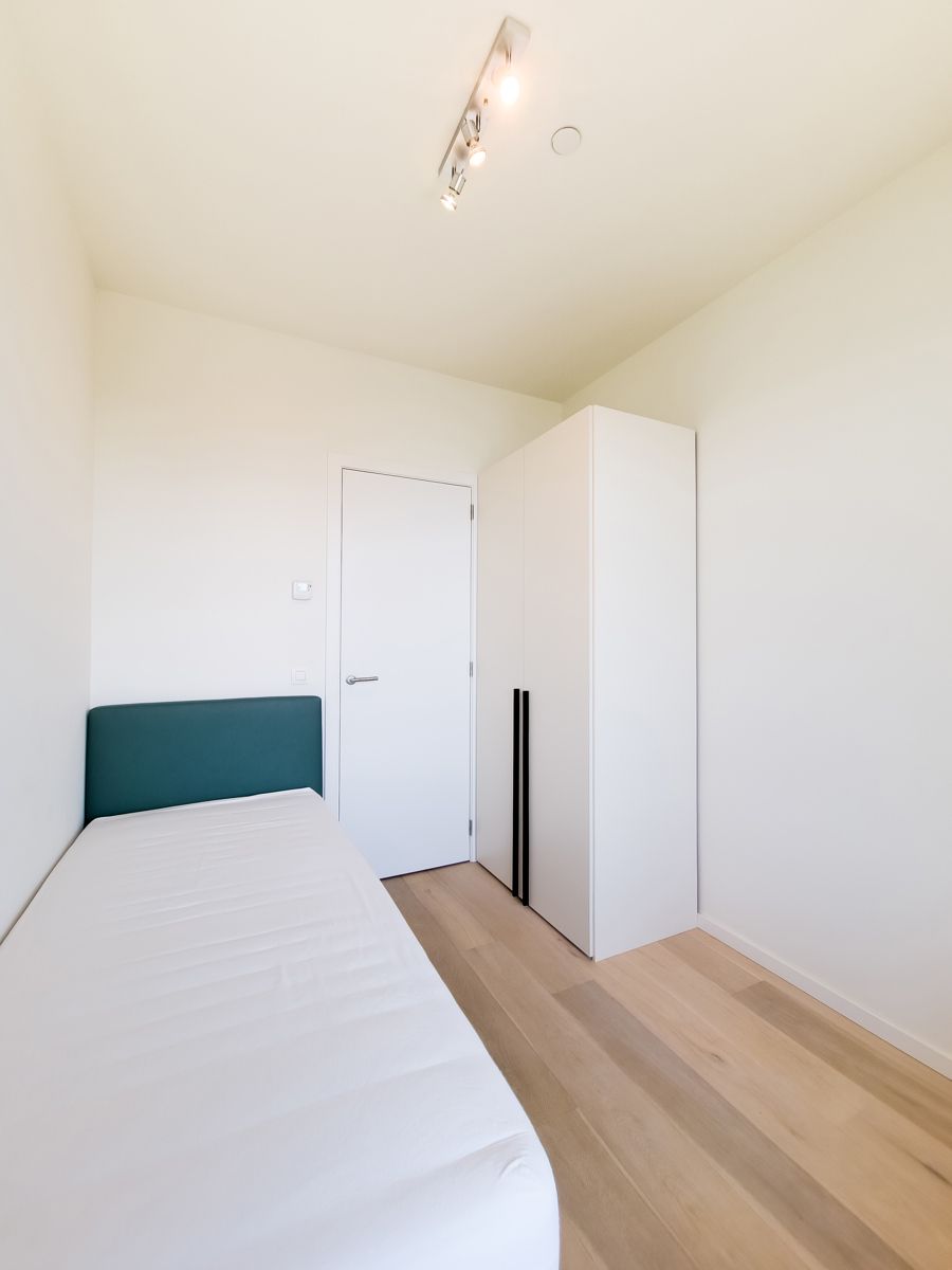 Ongemeubeld 2 slaapkamer appt. met zicht op de Schelde foto 13