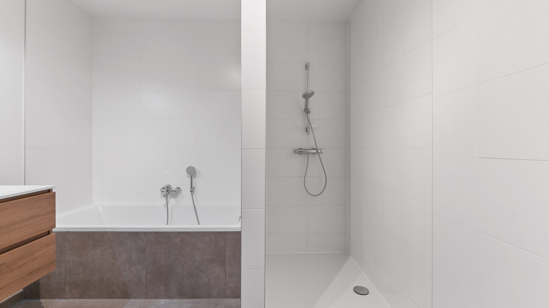 Exclusief appartement van 164,88 m2 met 2 terrassen in centrum Maaseik foto 43