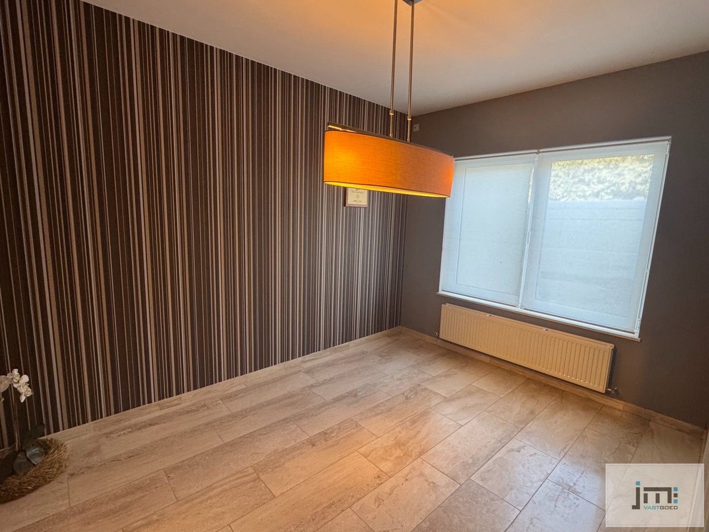Gelijkvloers appartement / kantoorruimte in Wellen foto 4