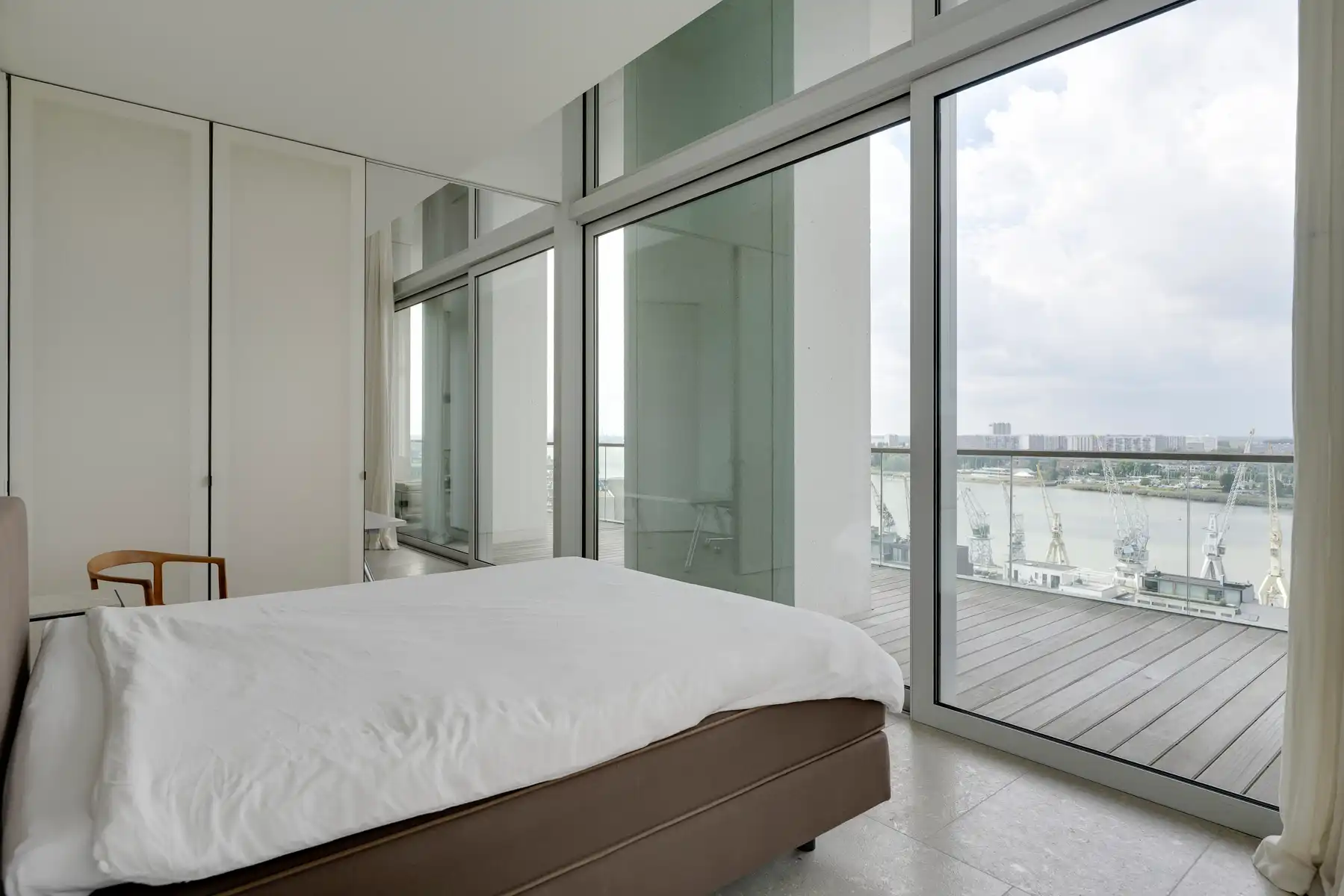 Panoramische penthouse met tijdloze elegantie foto 10