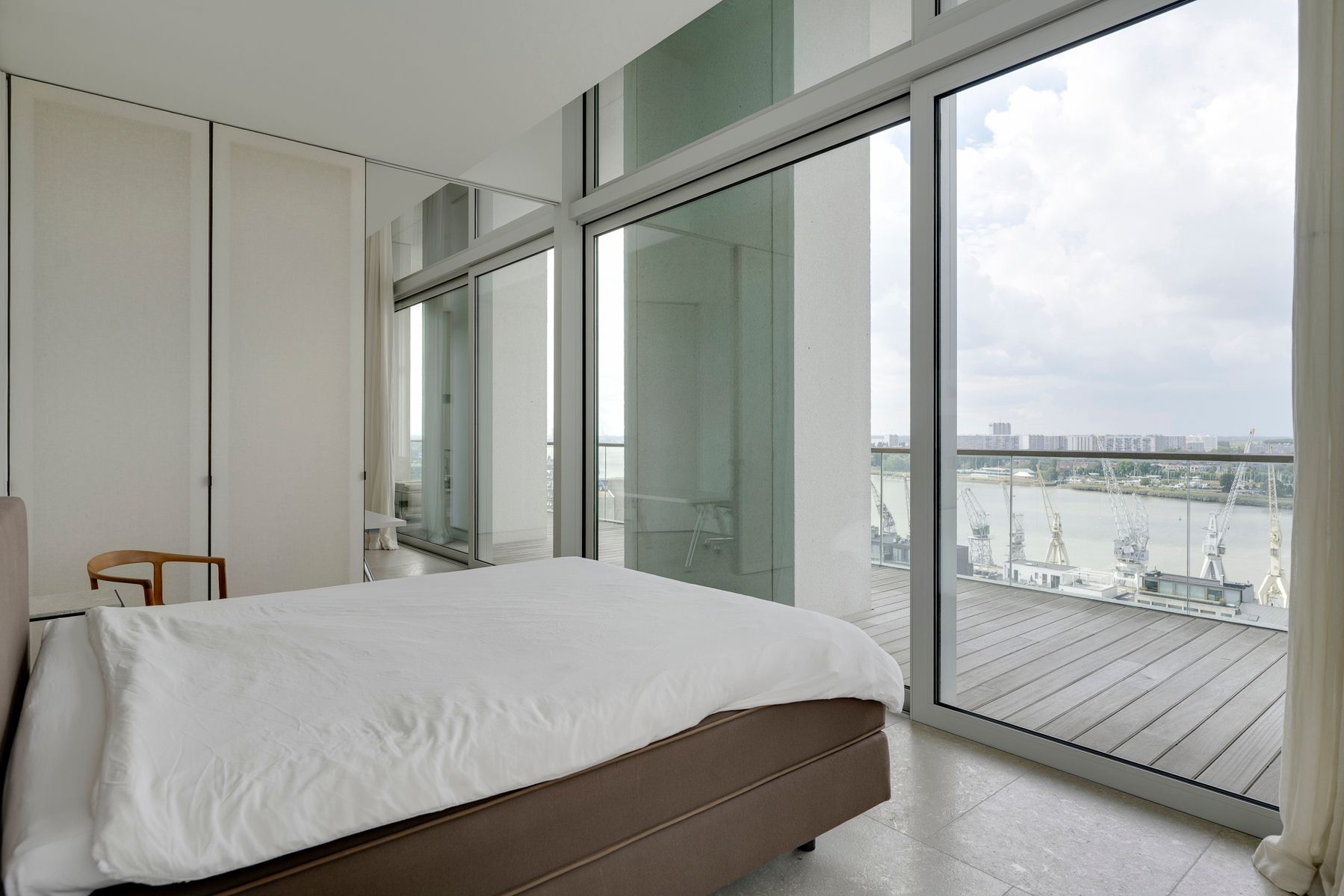 Panoramische penthouse met tijdloze elegantie foto 10