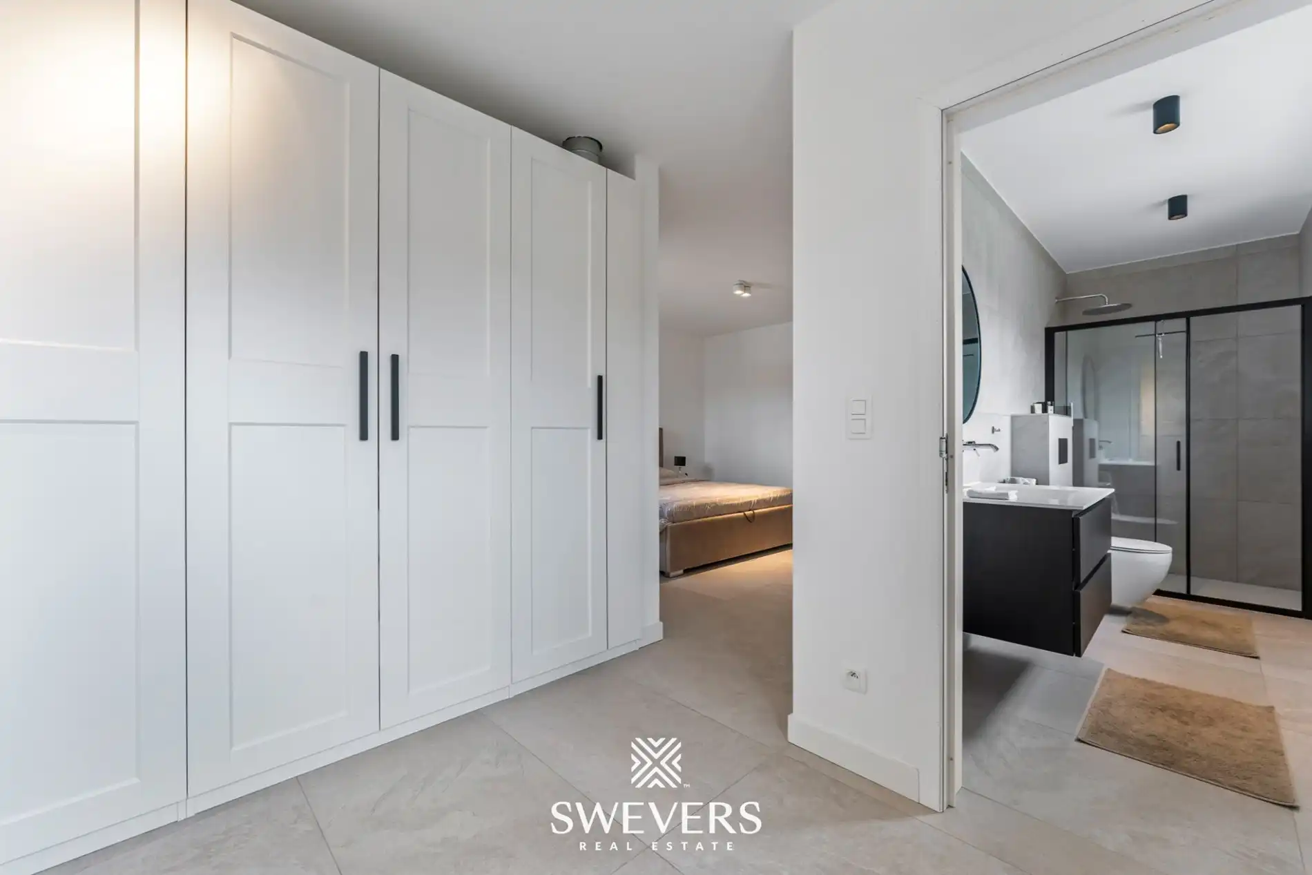 Imposante BEN-villa met luxe-afwerking foto 22