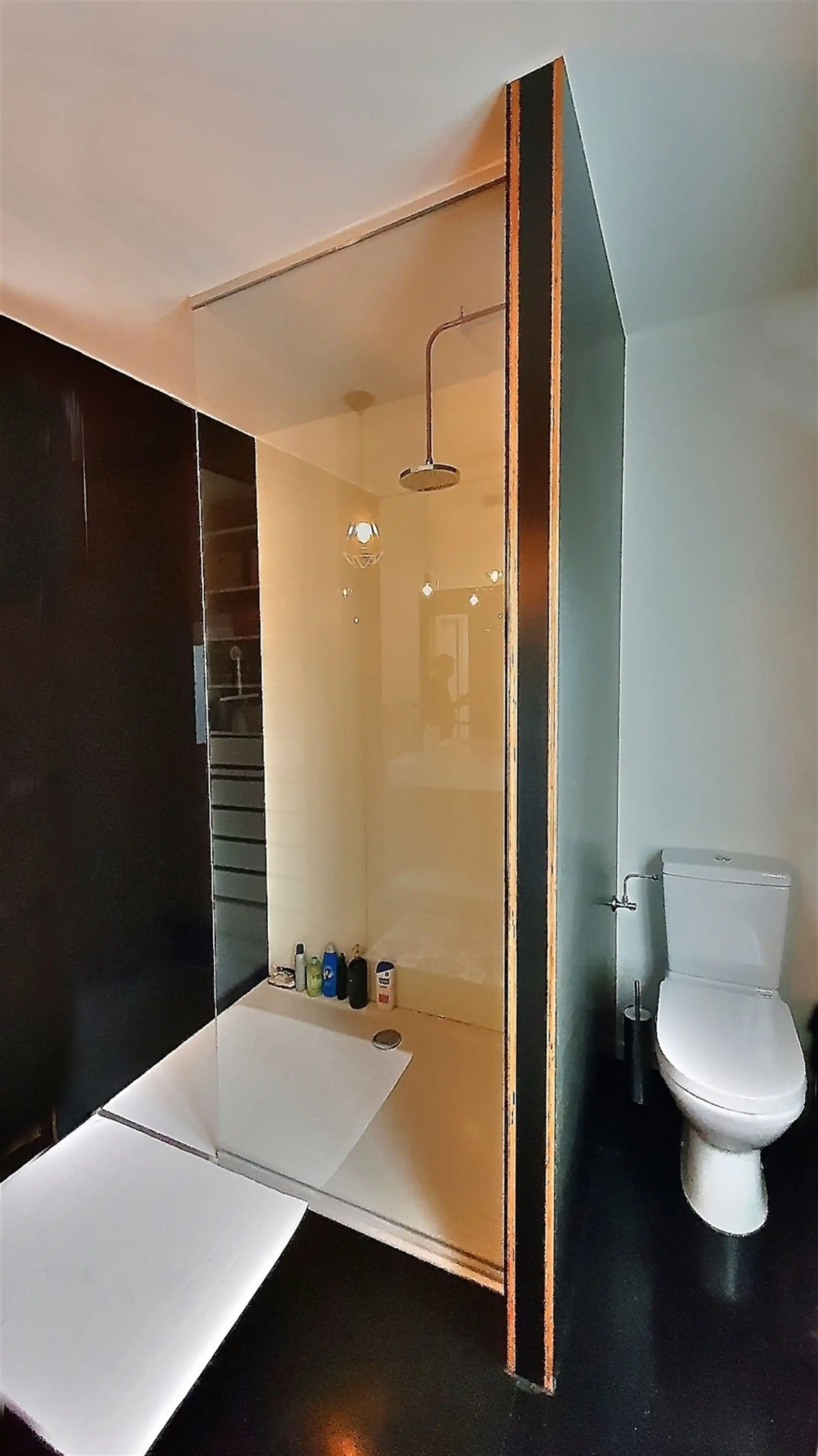 Volledig instapklaar handelspand met woonst foto 13