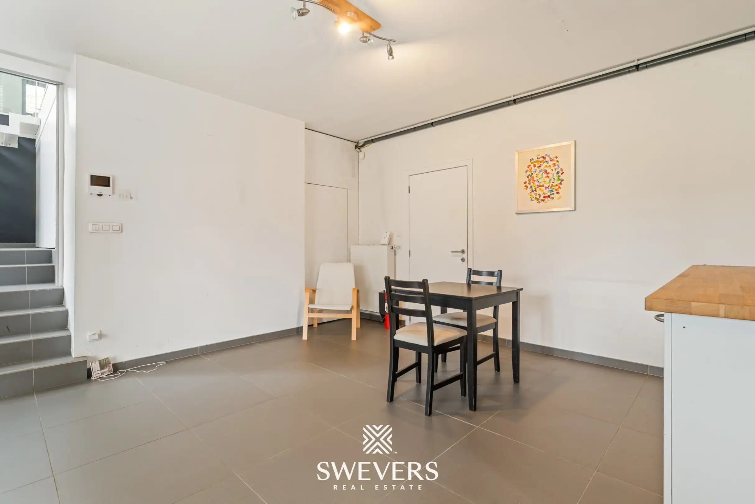Magnifieke instapklare woning met diverse commerciële mogelijkheden en zwembad  foto 13