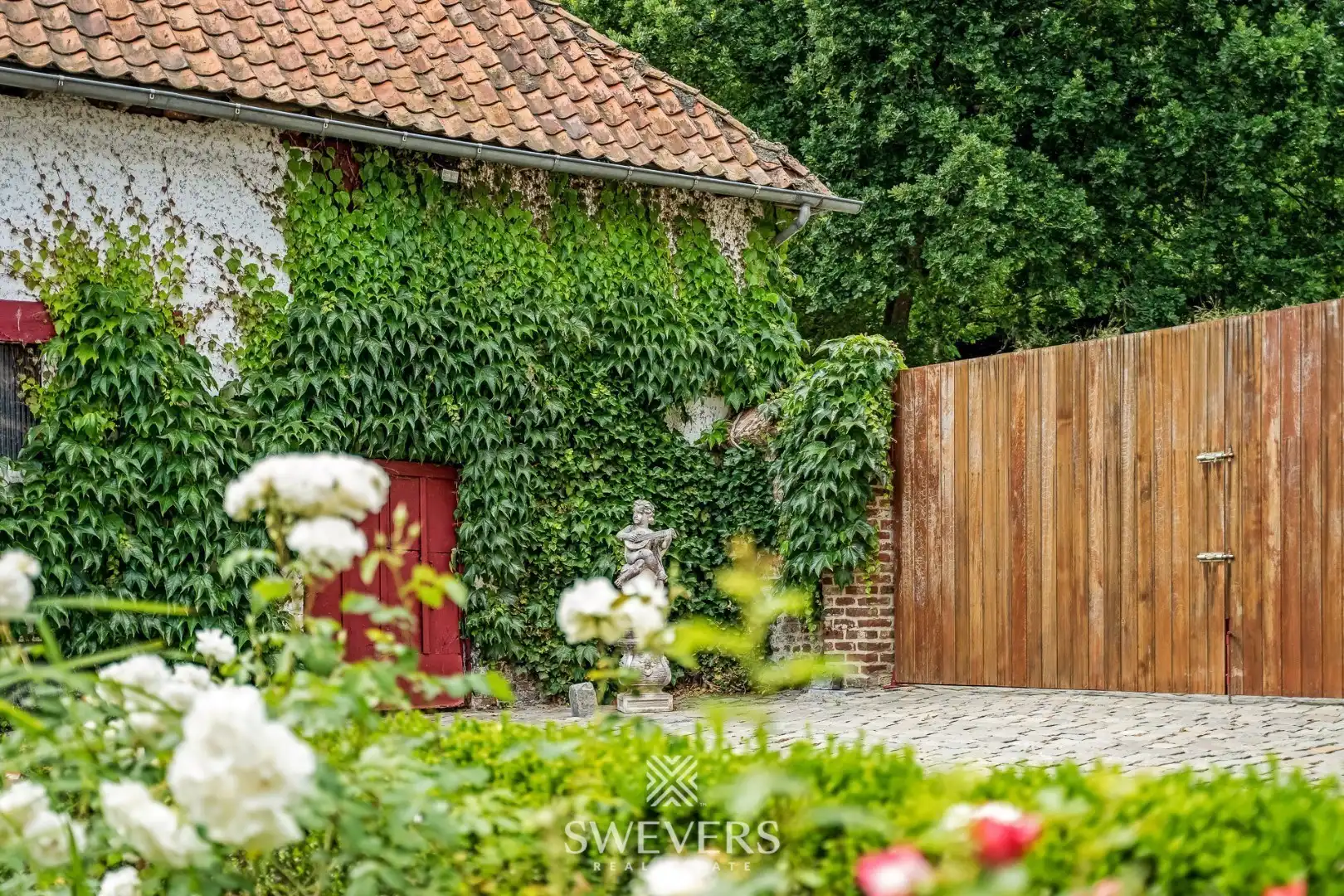 Authentiek herenhuis op 77a met stallingen foto 37