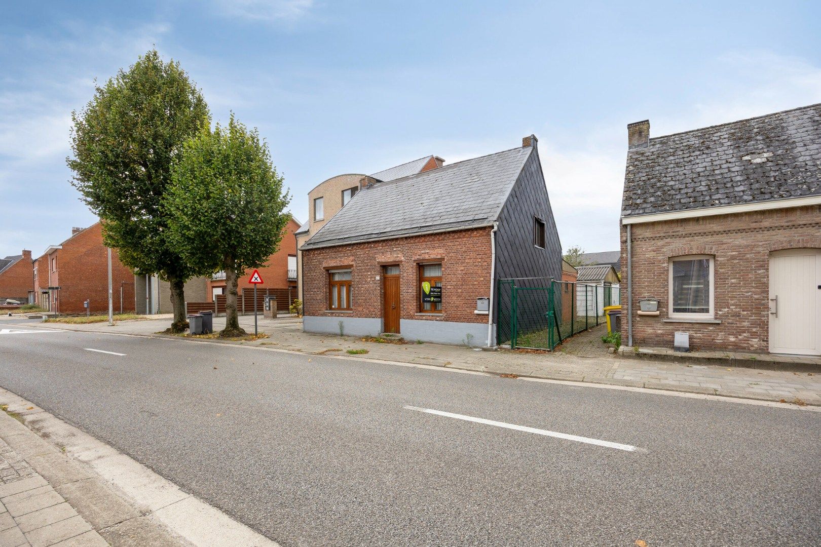 Te renoveren woning met 3/4 slpks in Mol - Ezaart  foto 23
