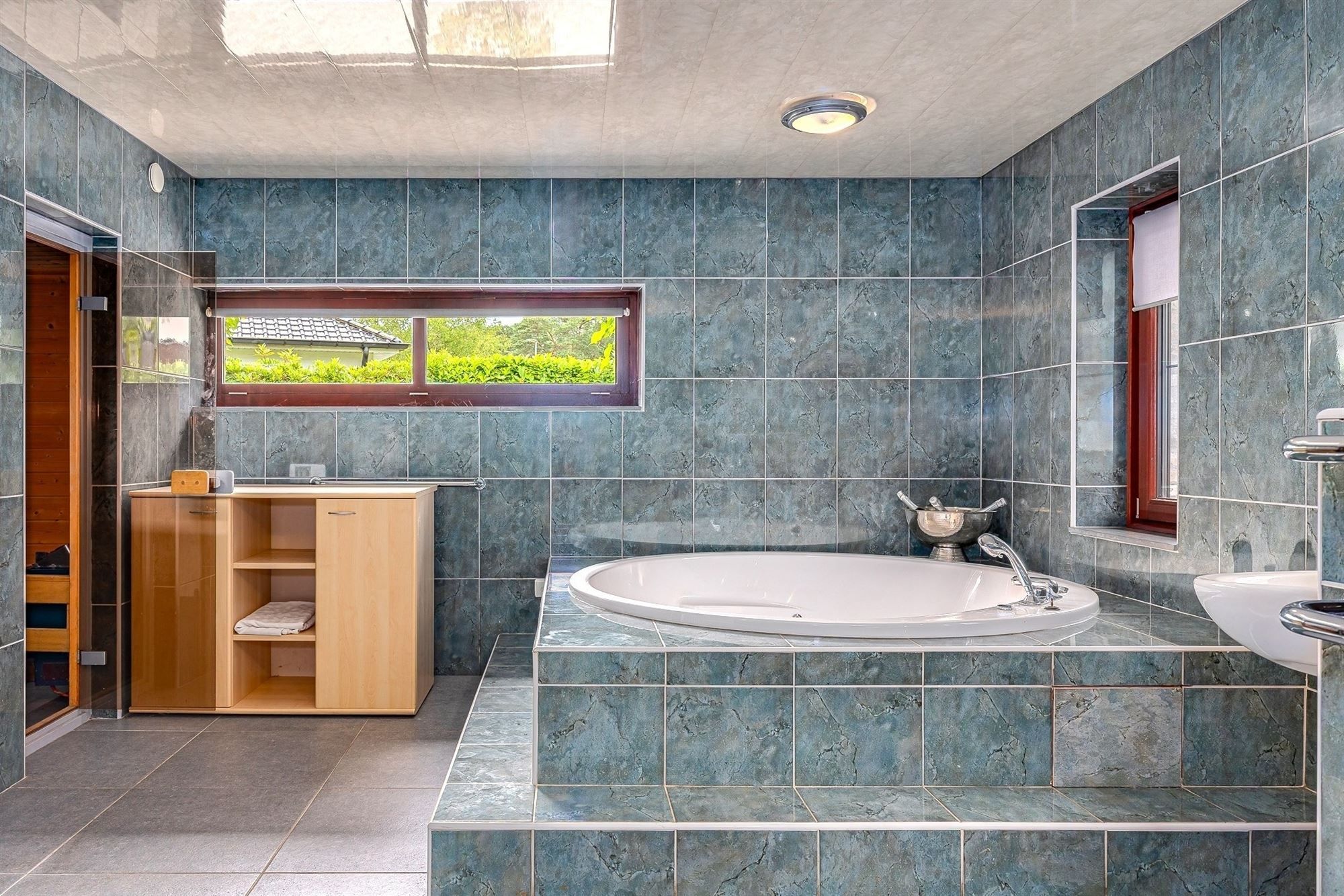 Charmante villa met 3 slaapkamers in Spaanse stijl te koop in Zoersel foto 19