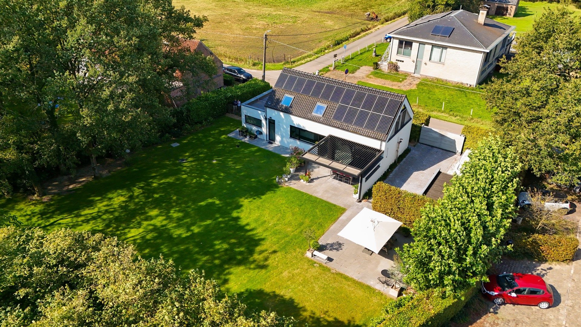 Elegante villa in een prachtige groene omgeving op 3.529m² foto 4