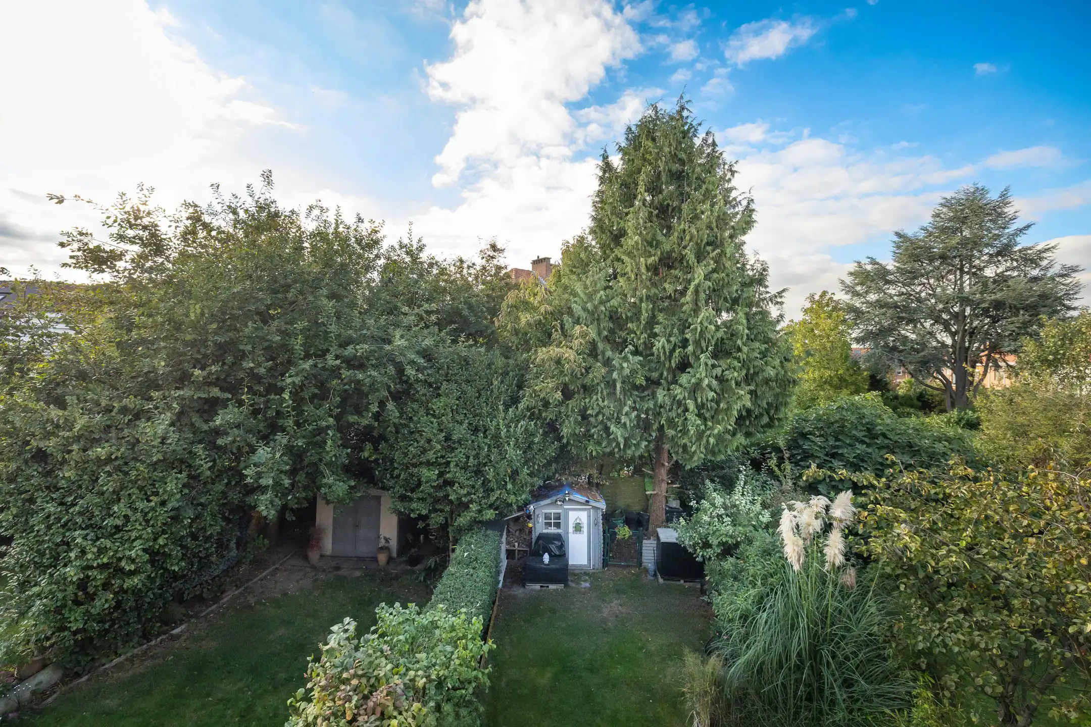 Appartement met 2 slaapkamers + zolder + garage + buitenparking inbegrepen foto 9