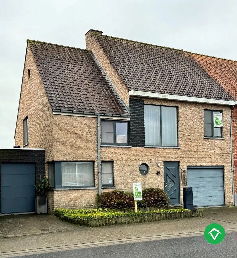 Gezellige instapklare woning te huur in het charmante Koekelare foto {{pictureIndex}}