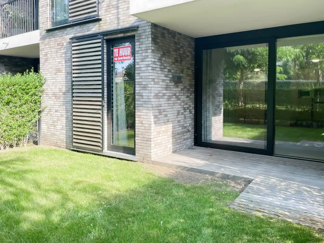 service flat met 1 slaapkamer en tuin + mogelijkheid tot parkeerplaats foto 4