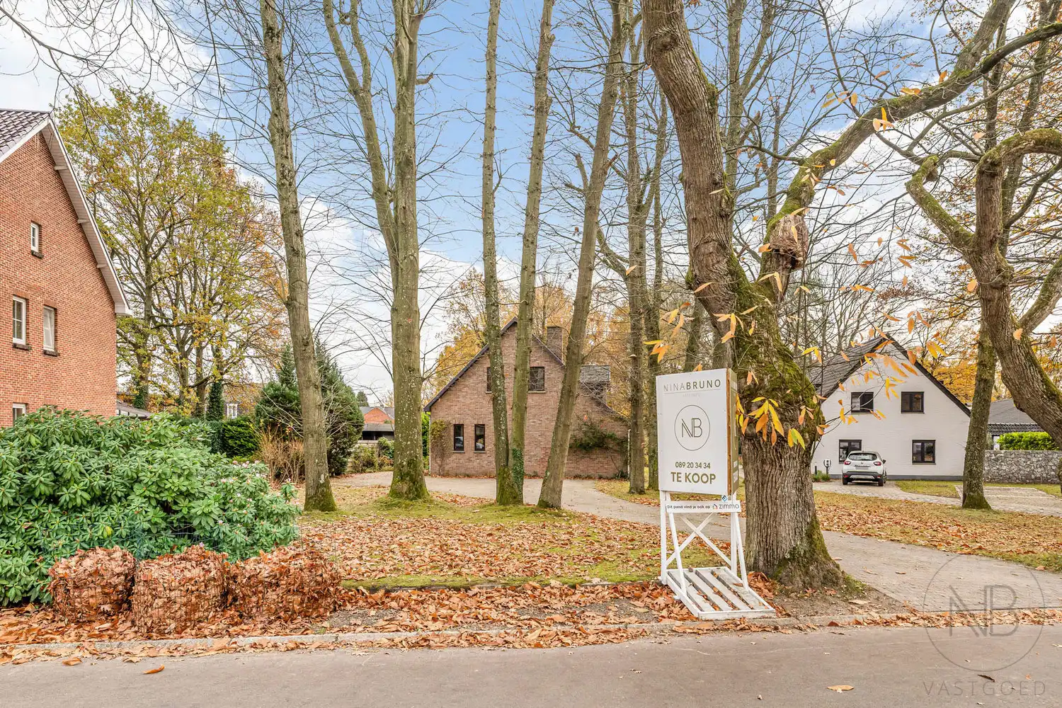 Ruime woning op zuidgericht perceel (17a54ca) in residentiële buurt te Bret (Genk)! foto 2