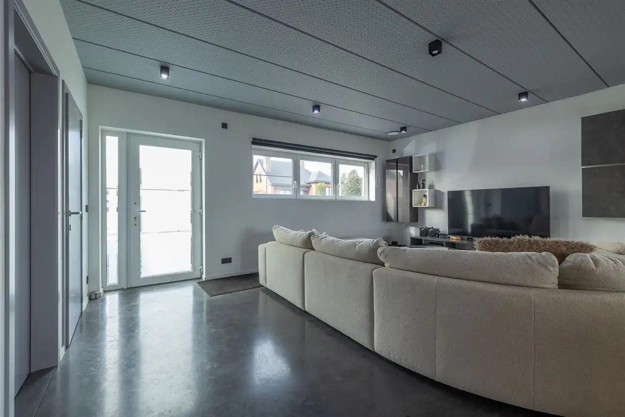 Groot wonen in recent huis zonder renovatie-of bouwzorgen foto 4