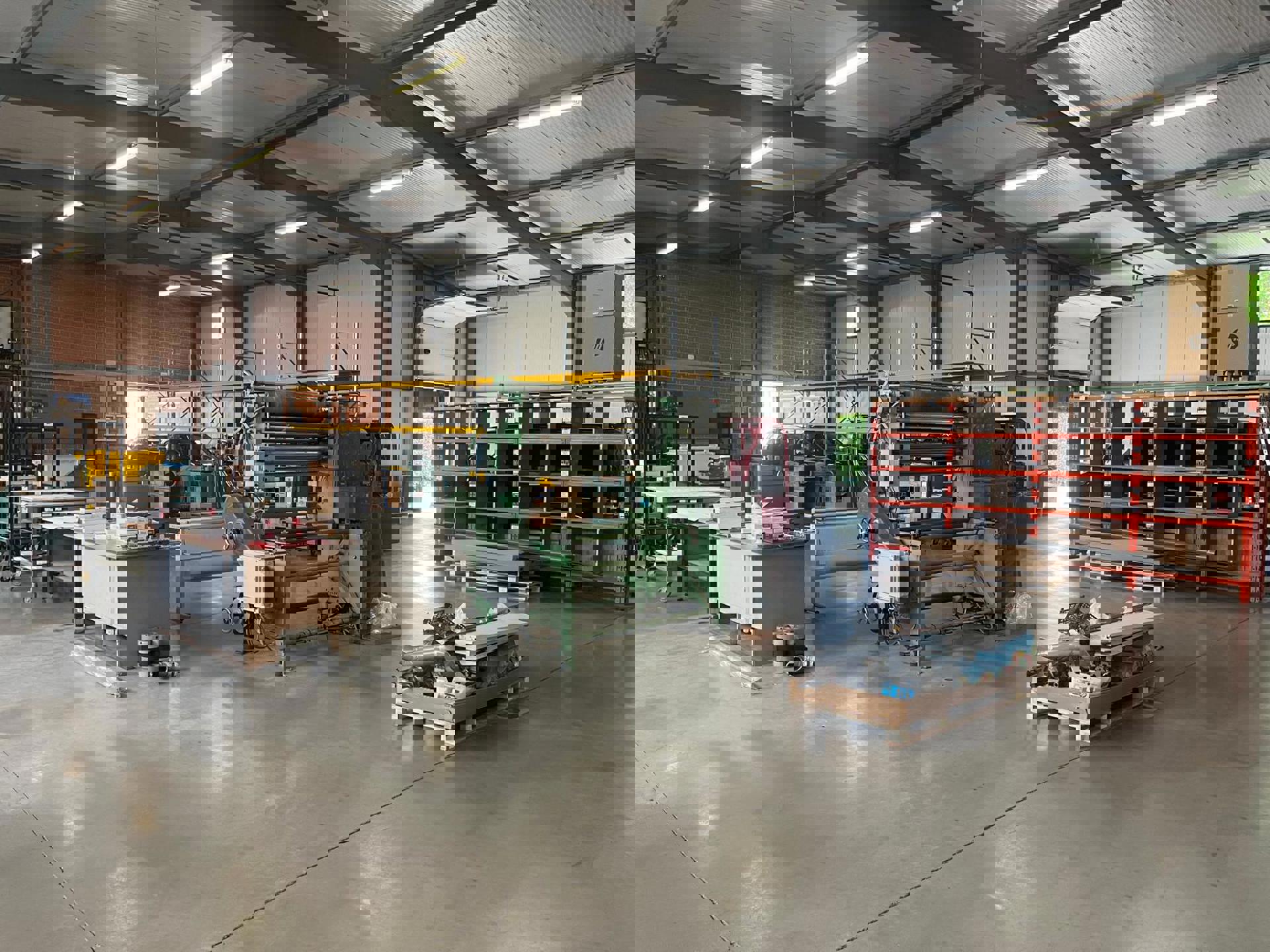 Lier: Magazijn 1.050m² met loskade en kantoor foto 2