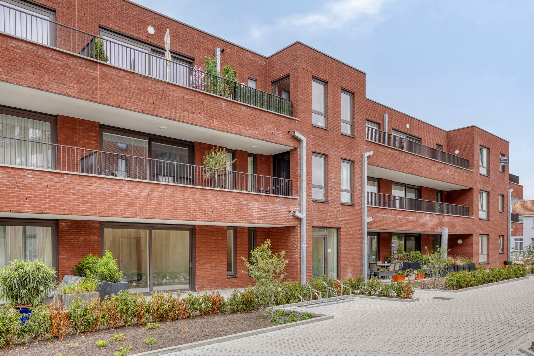 Ruim nieuwbouwappartement met 3 slaapkamers nabij De Schorre foto {{pictureIndex}}