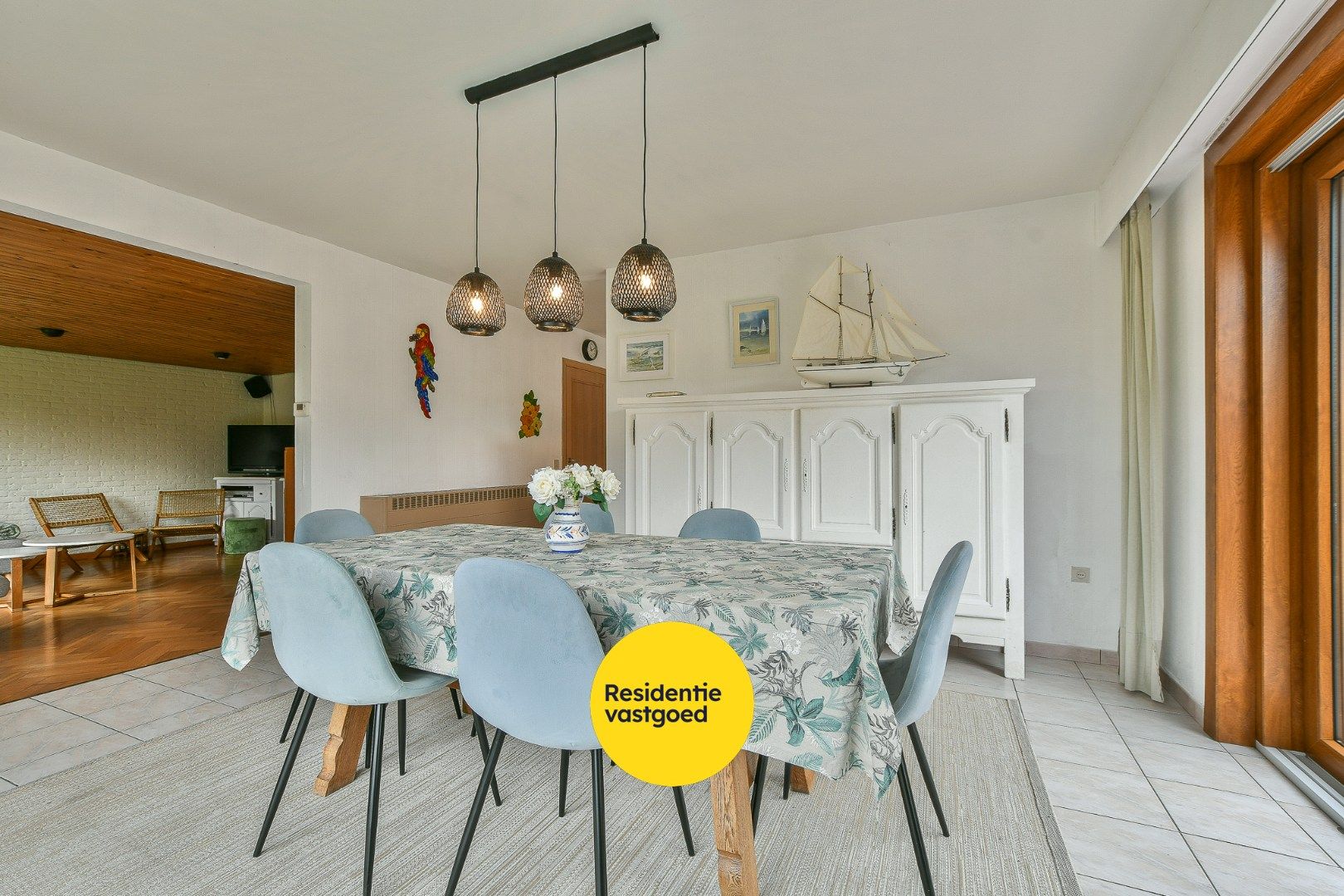 Bungalowwoning met 4 slaapkamer te huur in centrum De Haan! foto 2