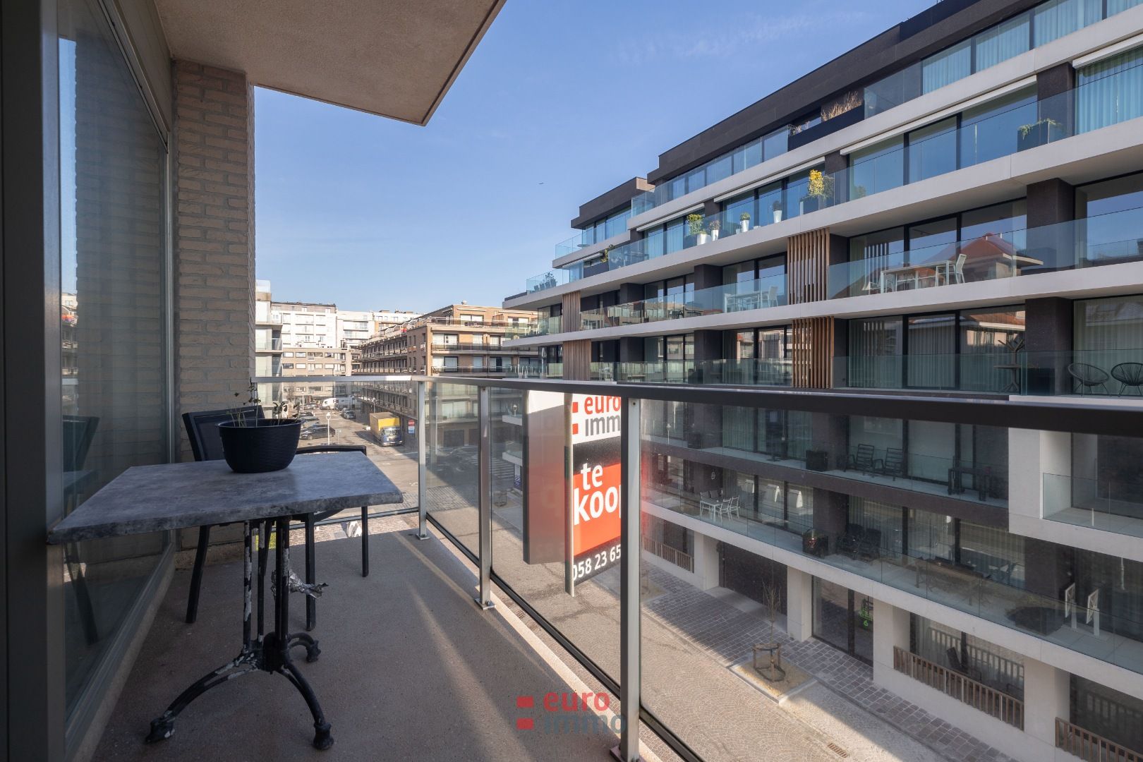 Hoekappartement met 3 zijden in de statige residentie Bernardus foto 14
