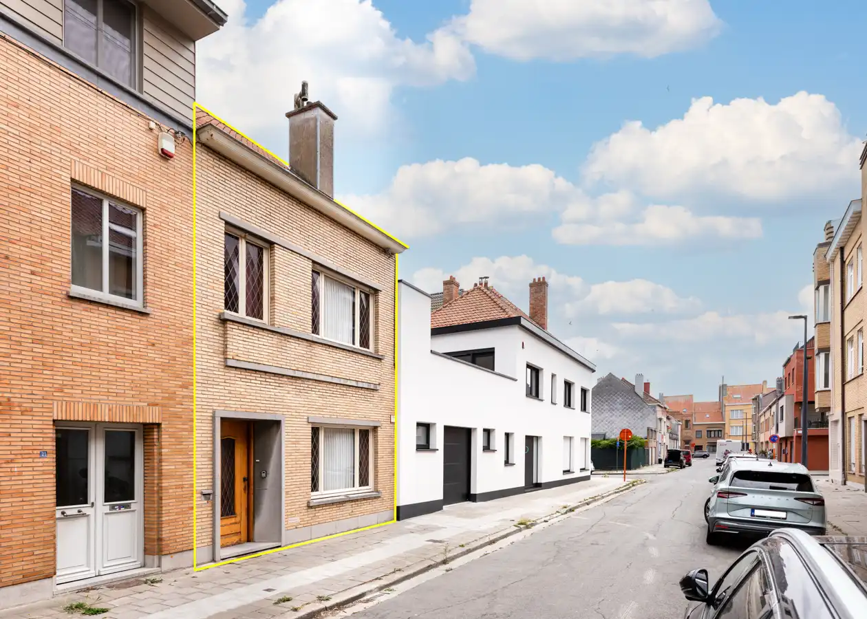 Te renoveren woning met zonnige stadstuin en veel potentieel foto 23