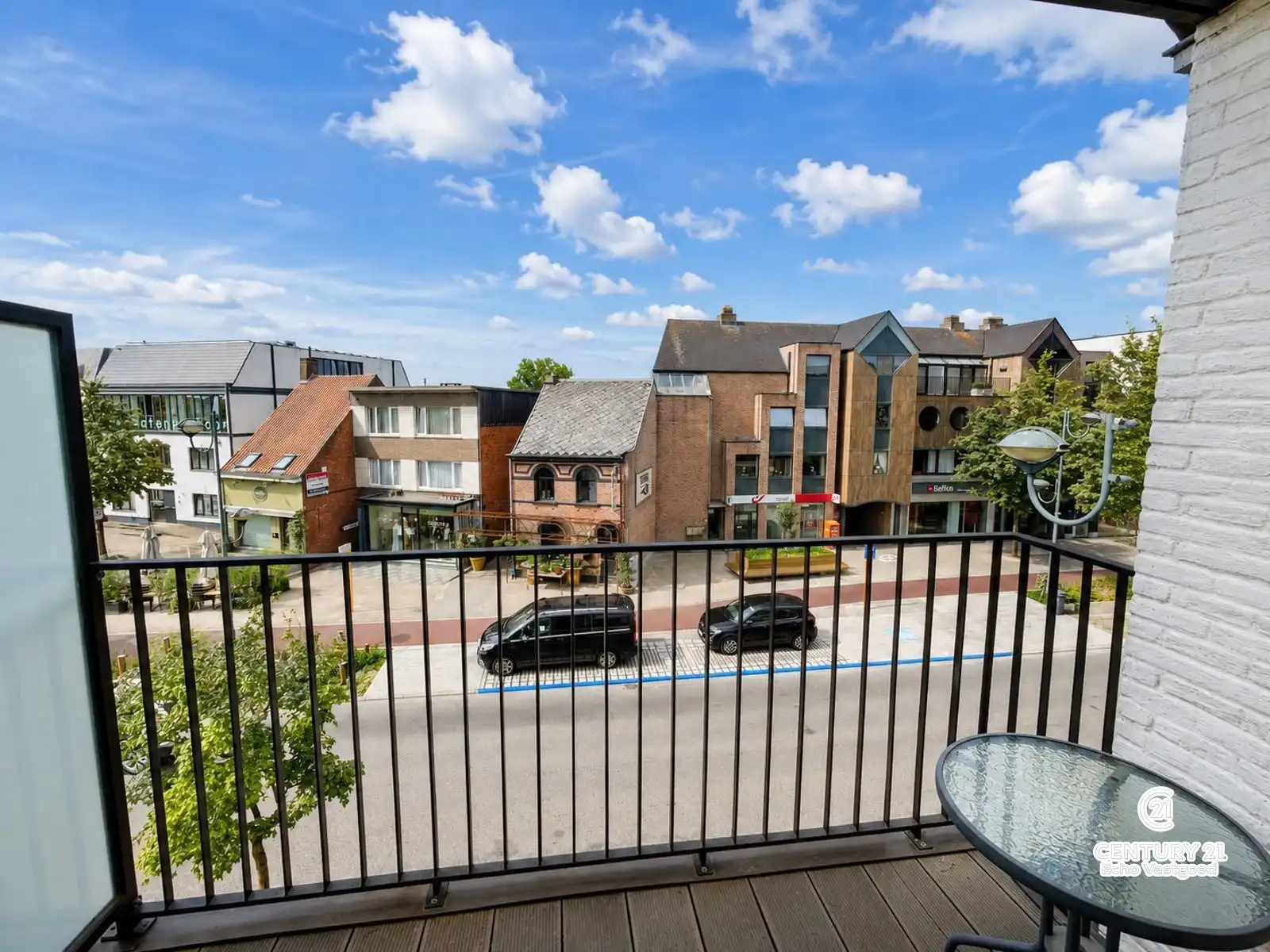 Centraal gelegen 2slpk appartement met garagebox foto 4