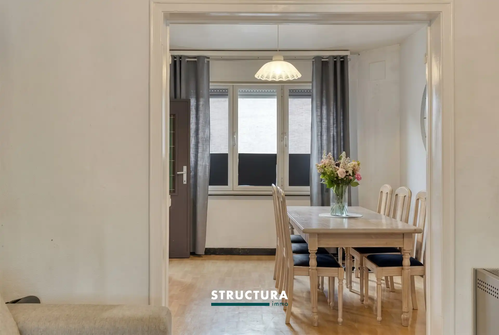 Ruime woning met tuin foto 6