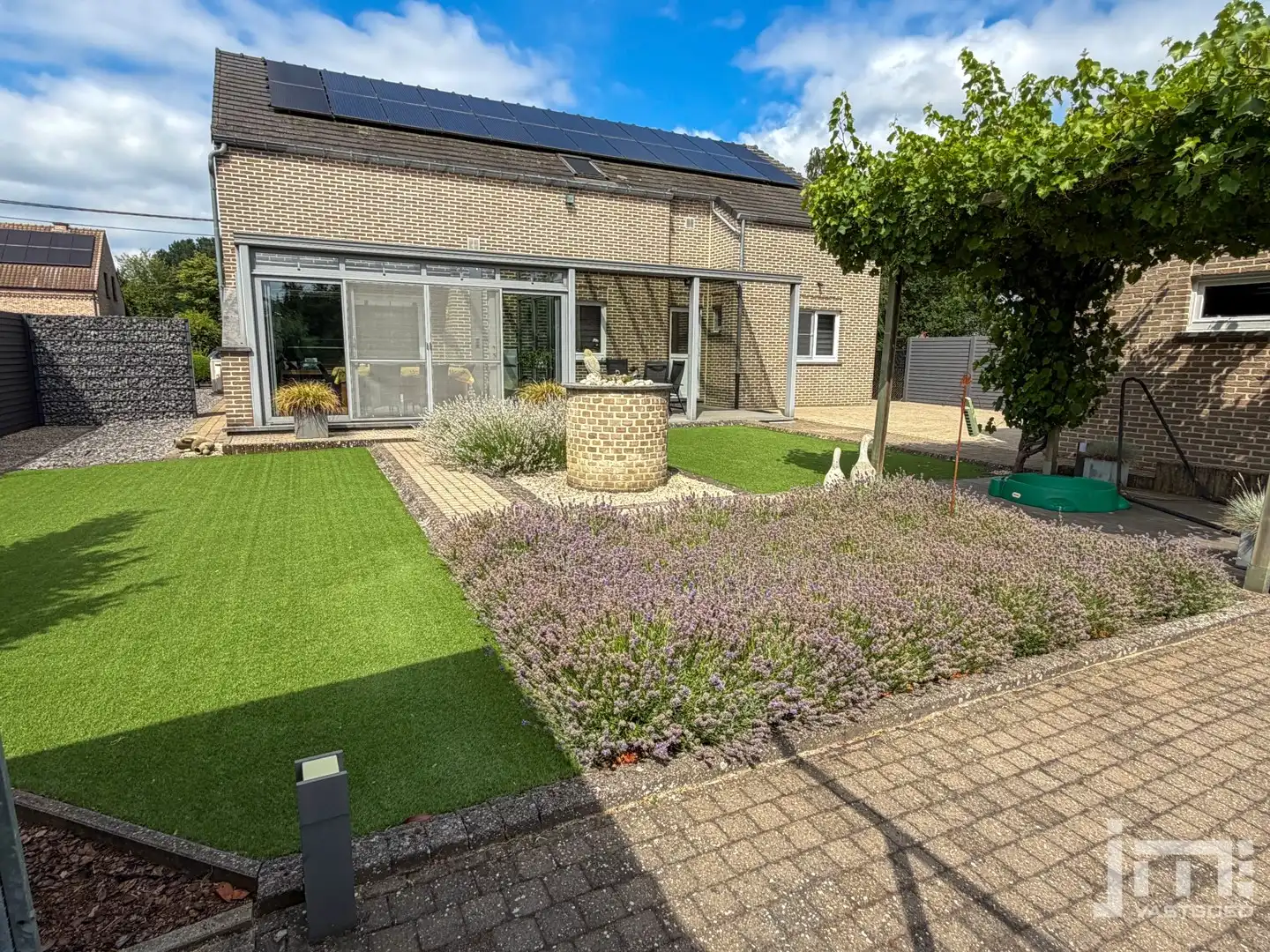 Energiezuinige woning op een ruim perceel foto 18