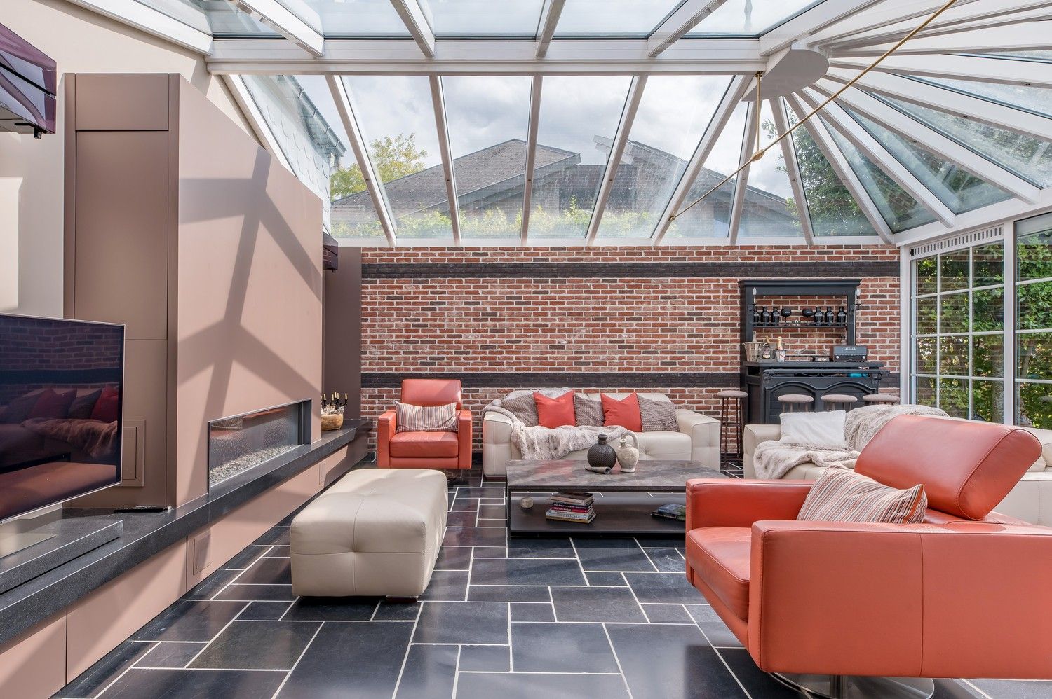 INSTAPKLARE WONING I ZWEMBAD I 4 SLPK foto 17
