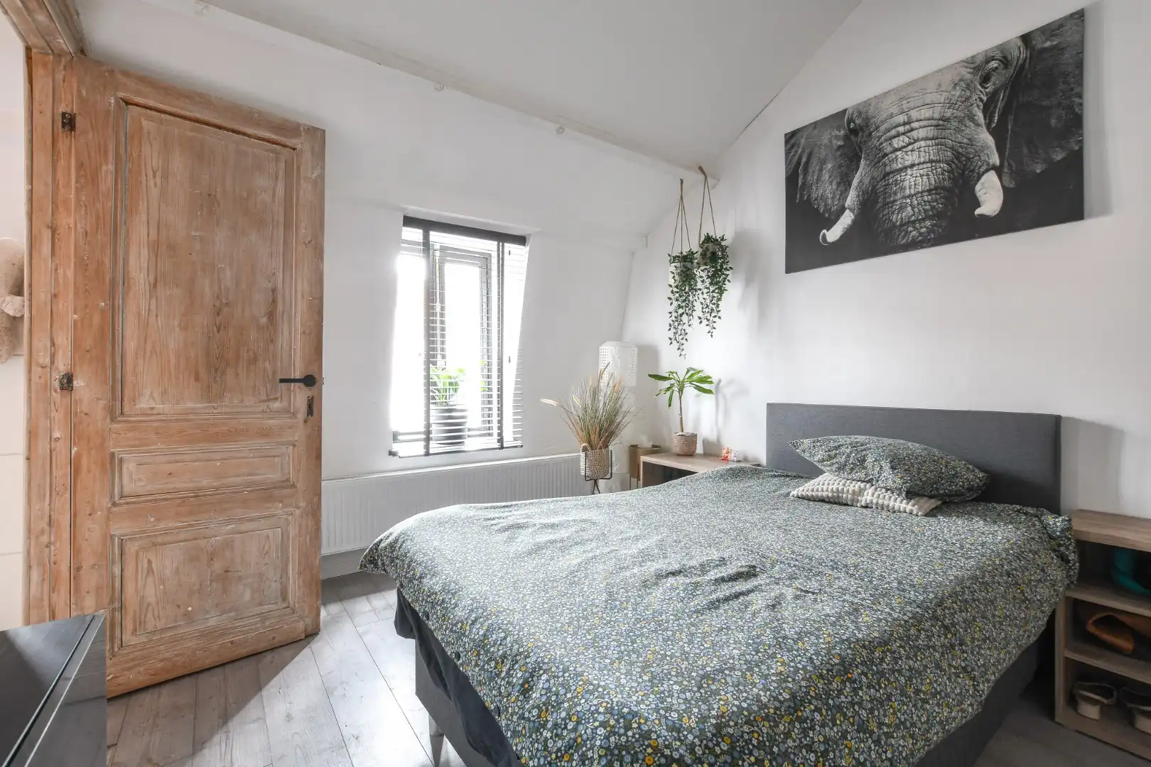 Ruim gerenoveerd herenhuis in hartje Blankenberge - vlakbij strand en zee!  foto 19