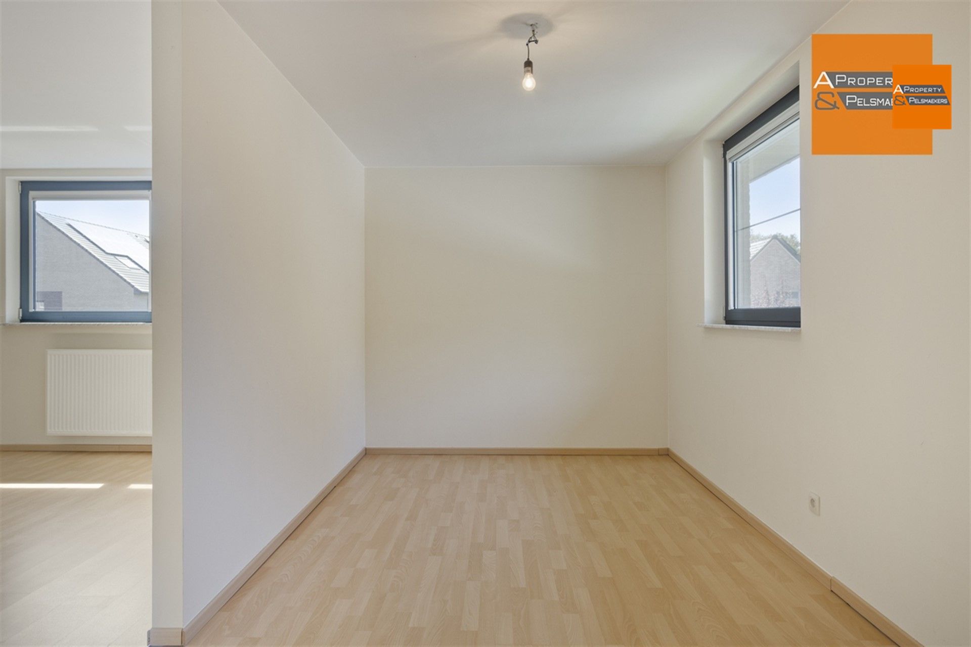 Een stijlvolle villa gelegen in een rustige straat in Kortenberg.

 foto 11