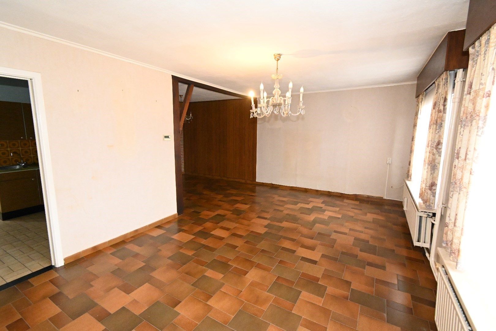 Alleenstaande woning met garage en tuin foto 11
