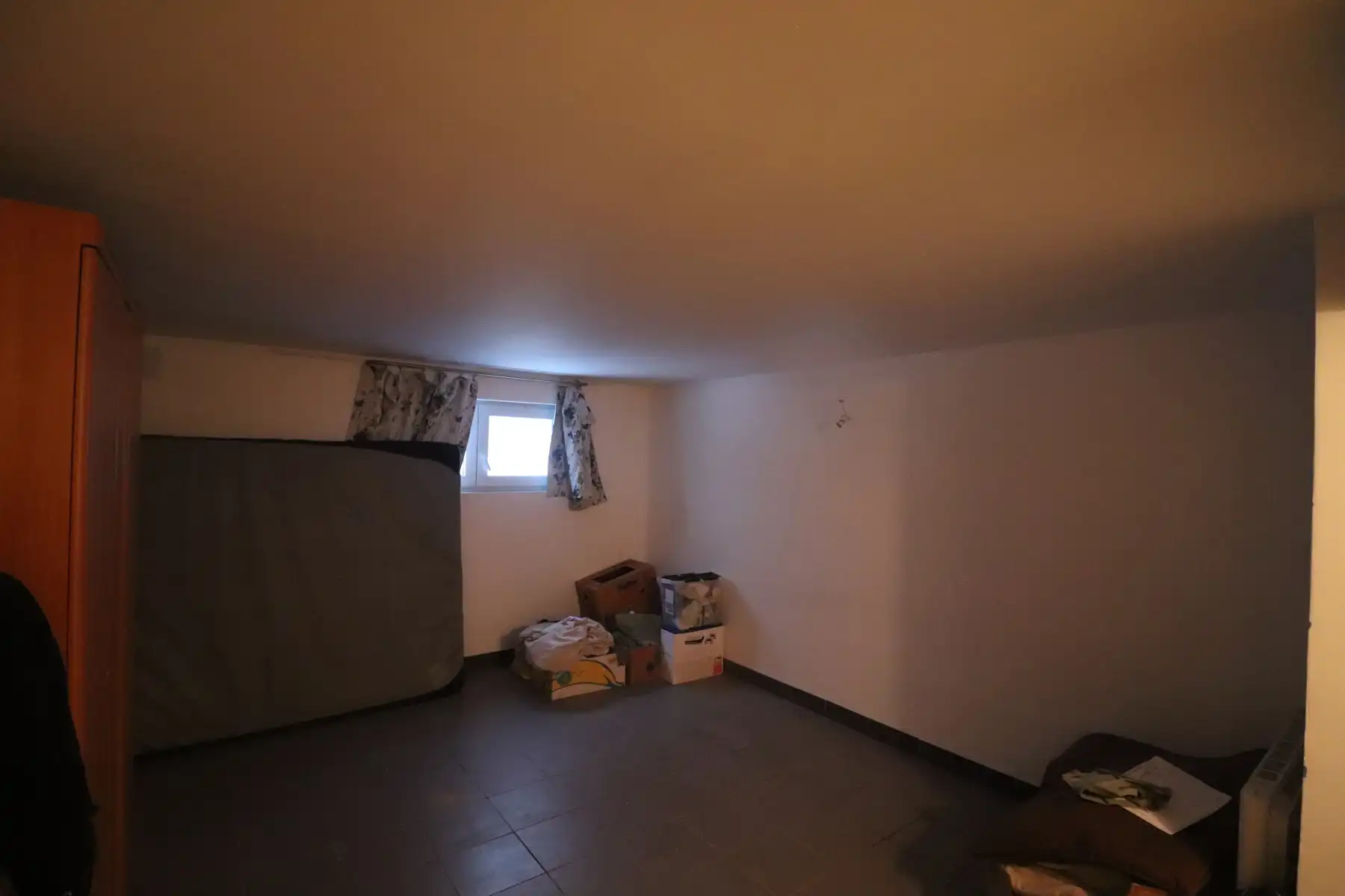 Een appartement op de benedenverdieping met 2 à 3 slaapkamers, garage en terras, vlakbij het centrum van Beerse. foto 10