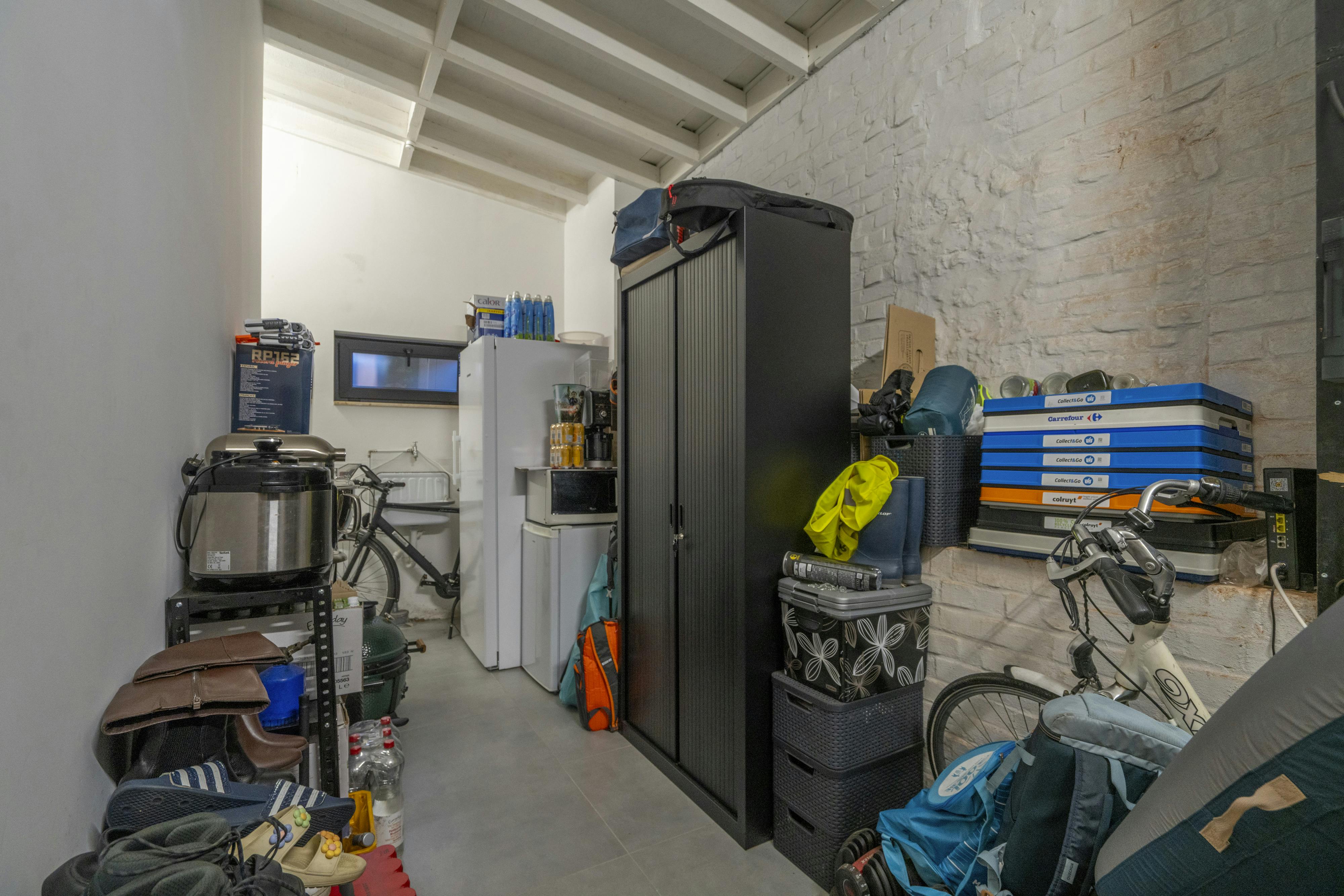 Instapklare en recent gerenoveerde woning te koop in Anzegem foto 19