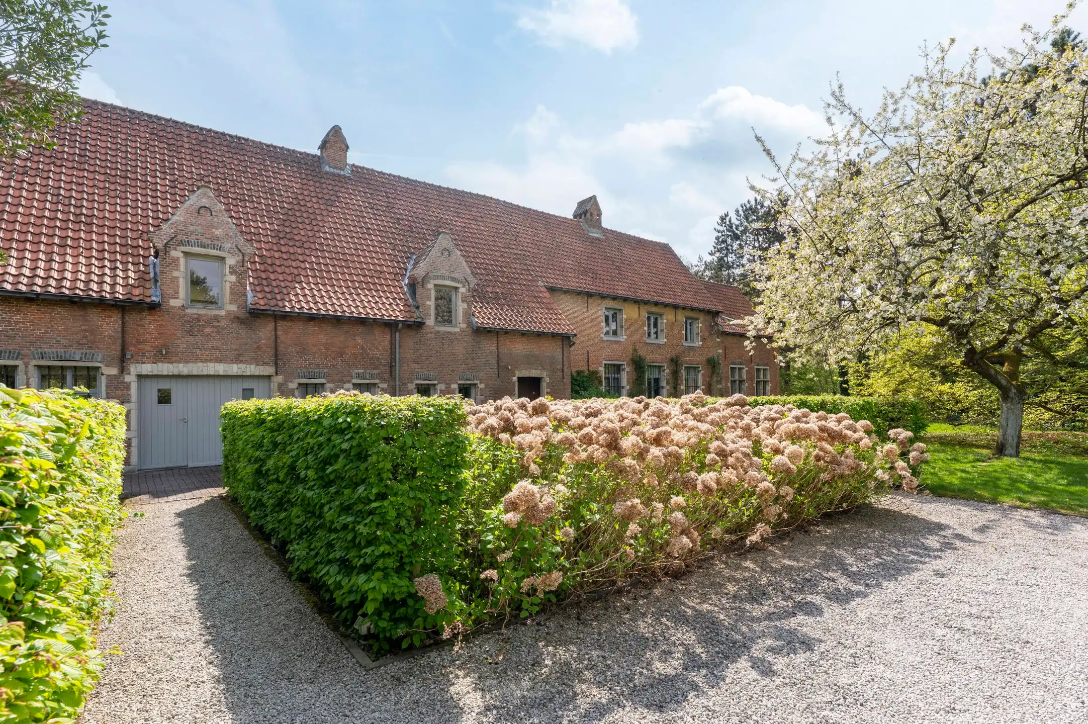 RIJMENAM - Uitzonderlijk gerenoveerde 18e-eeuwse hoeve foto 20