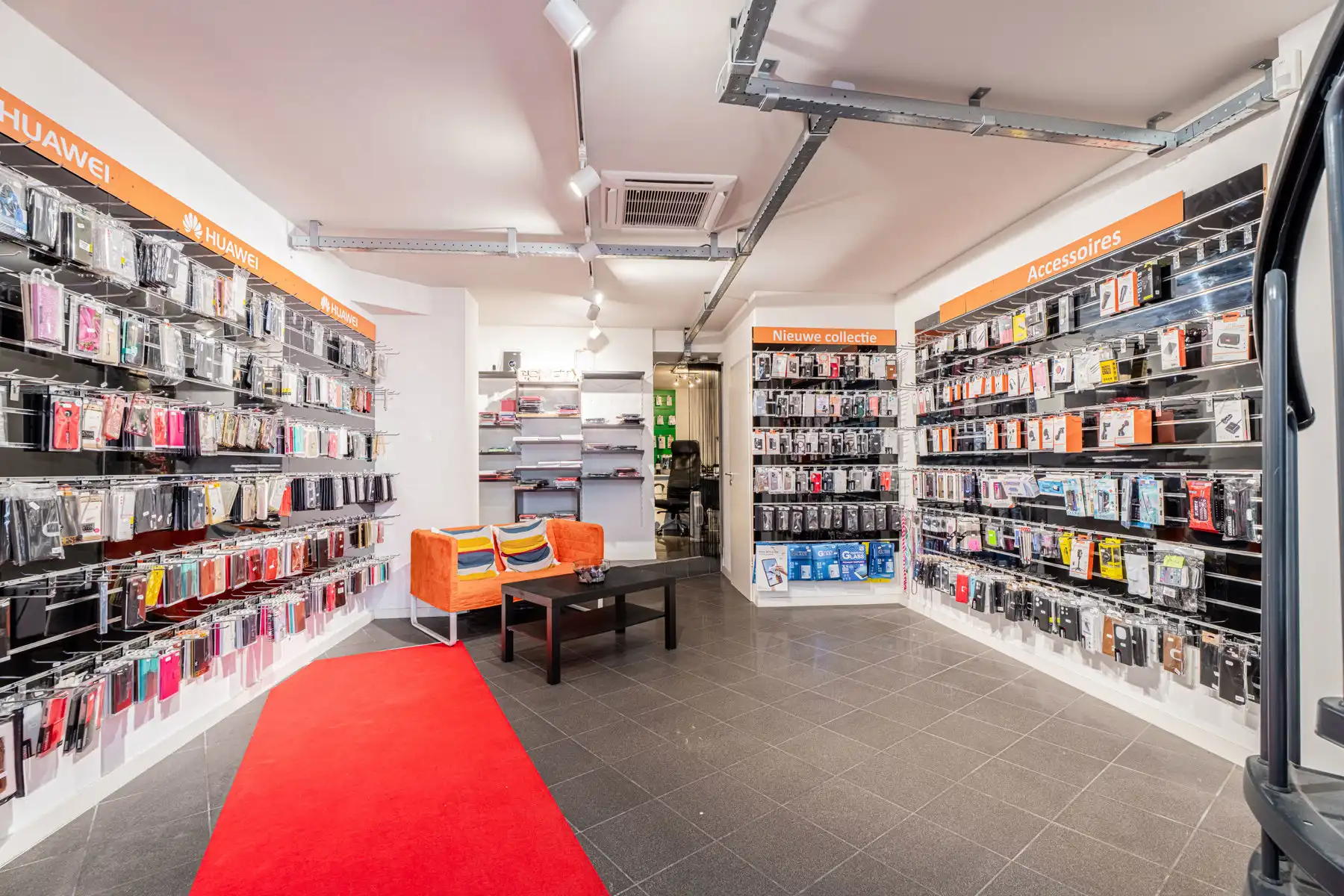 Veelzijdig handelshuis op toplocatie in het centrum van Halle foto 5