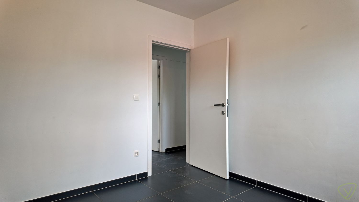 Recente gezinswoning met zonnige tuin, garage en centrale ligging! foto 17