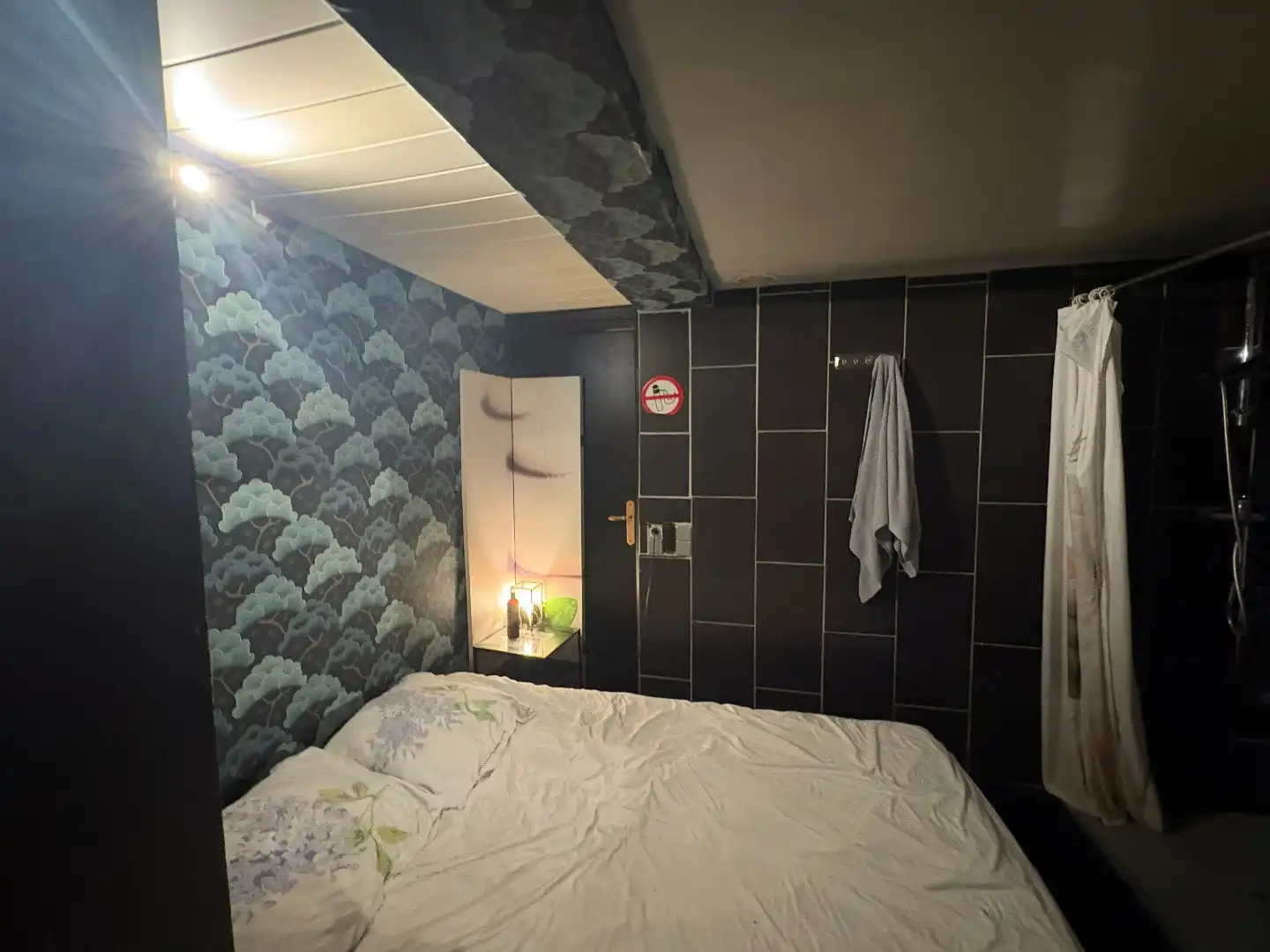 Handelspand met zeer goede visibiliteit aan de rand van Kortrijk foto 2