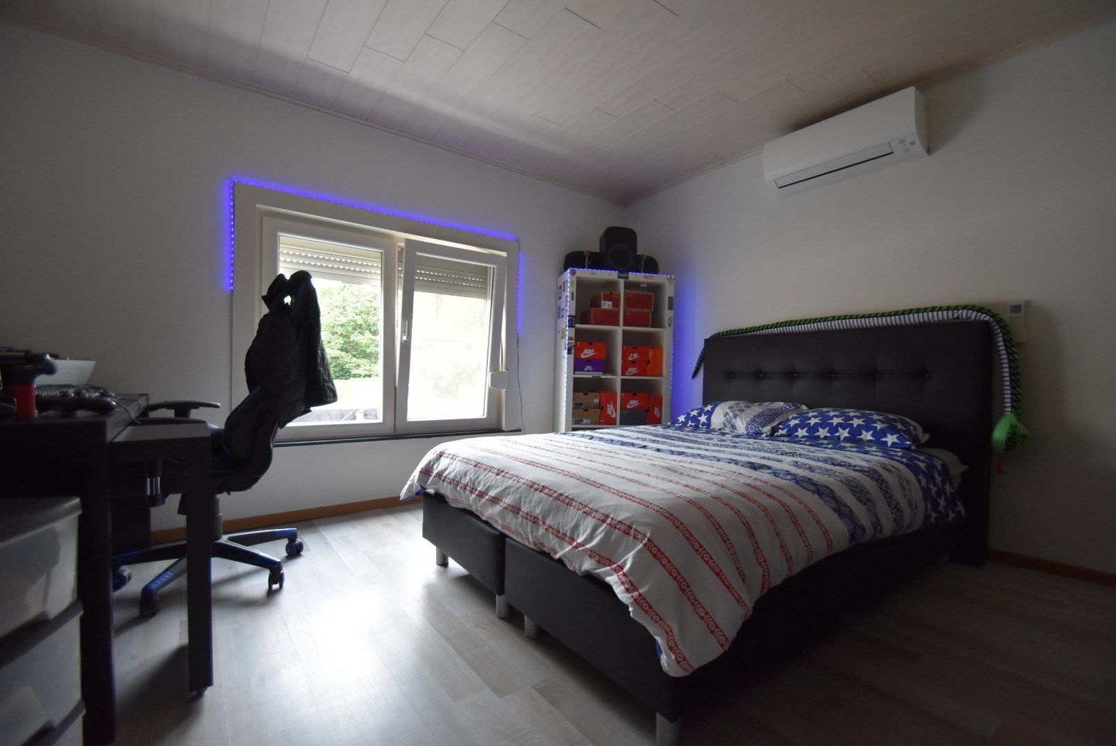 Knap gerenoveerde woning met 3 slaapkamers en tuin  foto 19