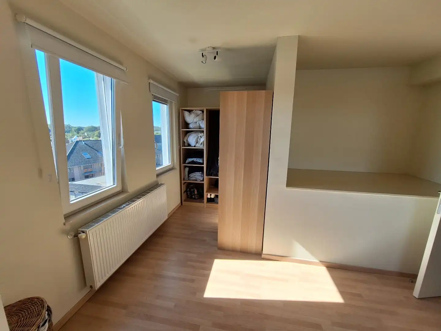 Duplex appartement met  2 SLK, dubbele garage en autostaanplaats foto 6