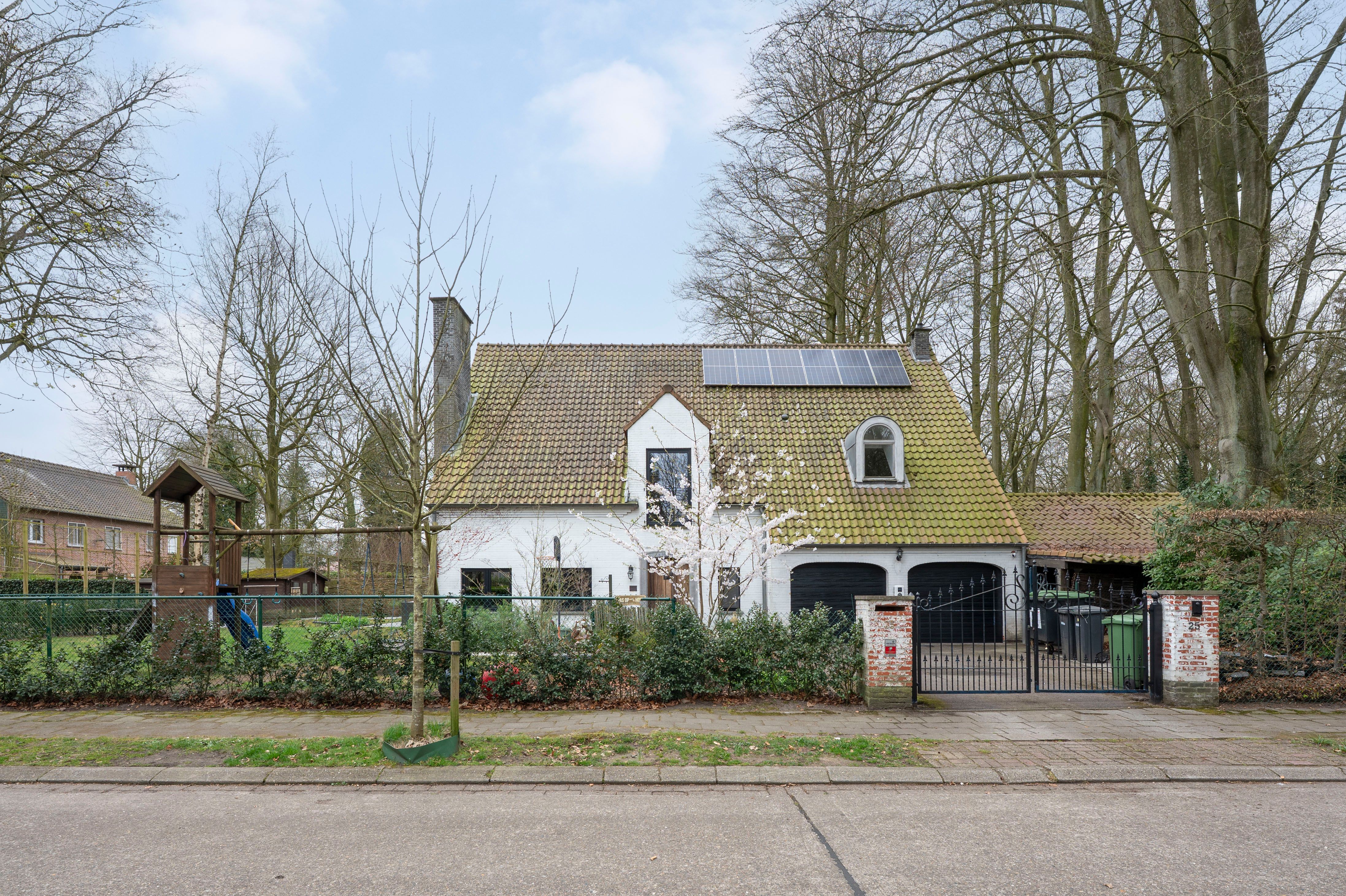 Instapklare open bebouwing op topligging in Kapellen foto {{pictureIndex}}