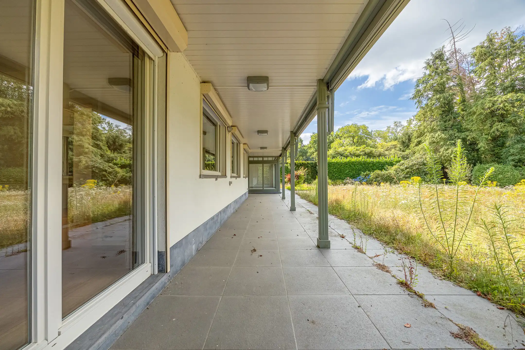 Ruime villa met 2 (mog. 3) slaapkamers op 2.030 m² op het ZW foto 32