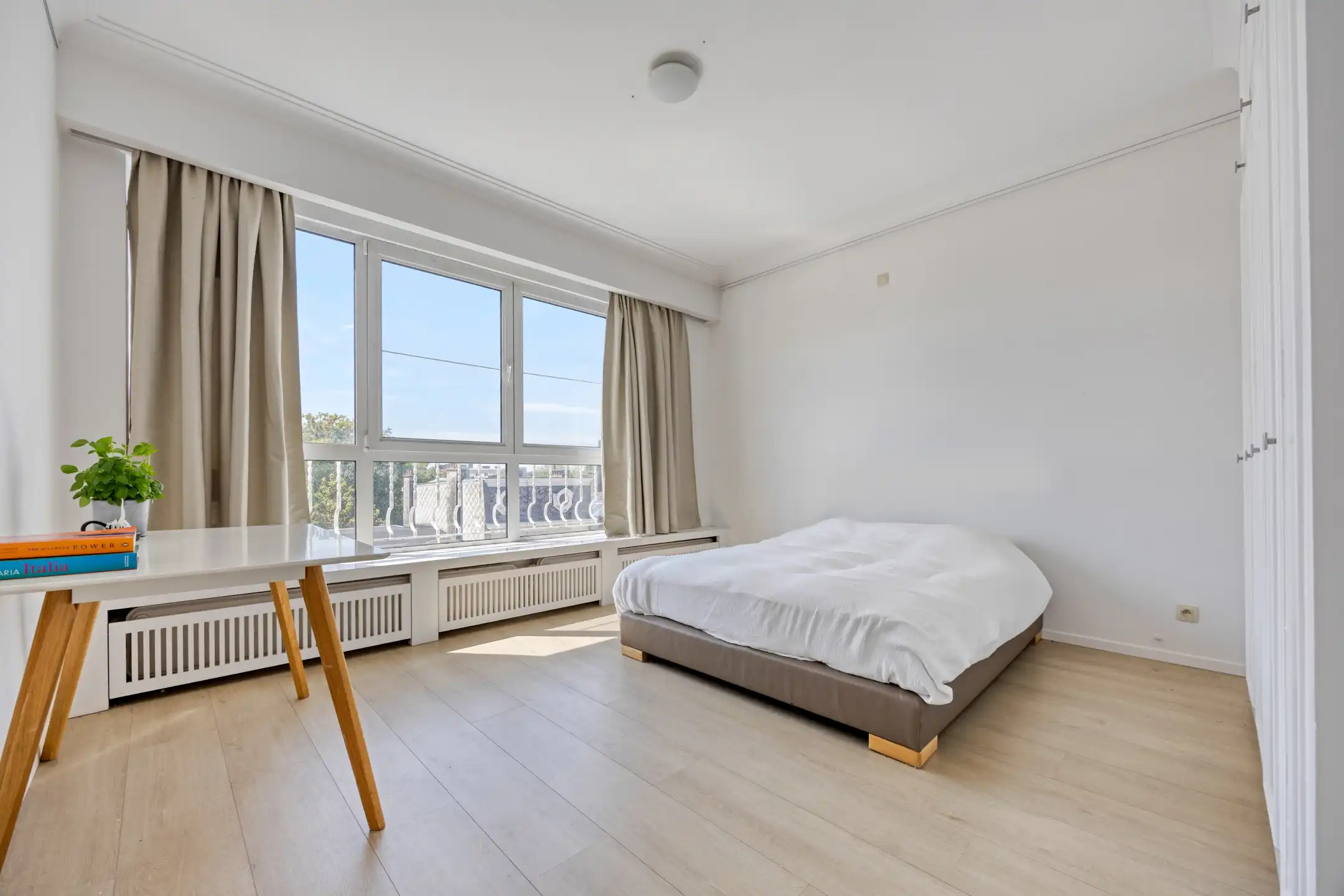 Art-decoappartement met garagebox foto 20