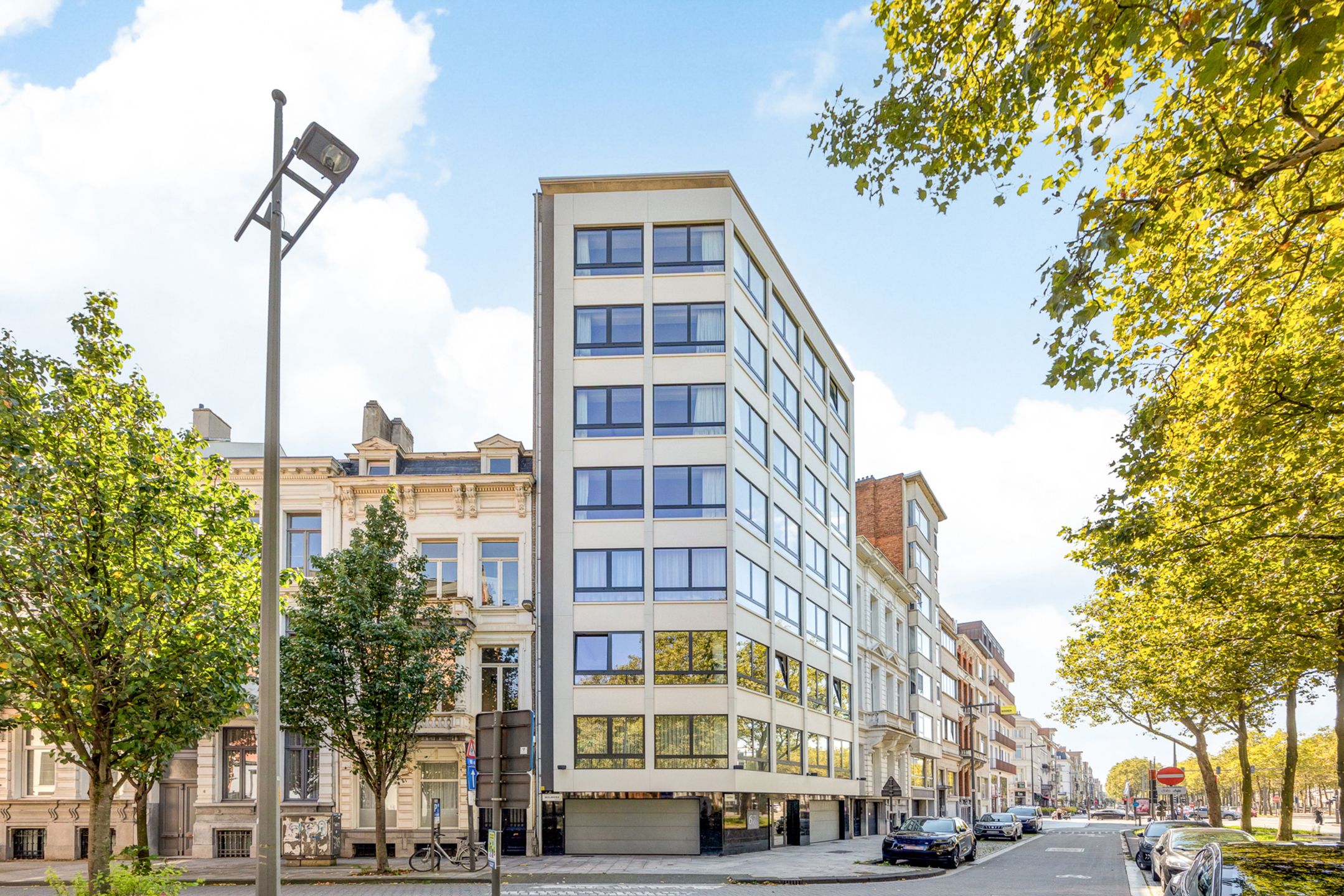 ANTWERPEN-ZUID - Ruim hoekappartement op het Zuid. foto 12