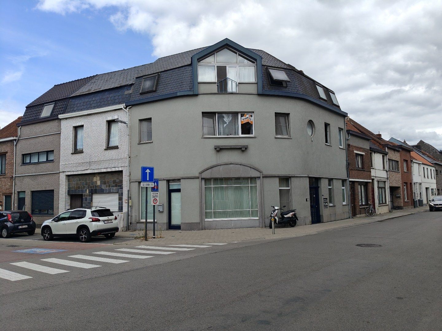 ()=>{if(producerUpdateValueVersion(node),producerAccessed(node),node.value===ERRORED)throw node.error;return node.value} Brugstraat 110 -/3 - 9160 Lokeren